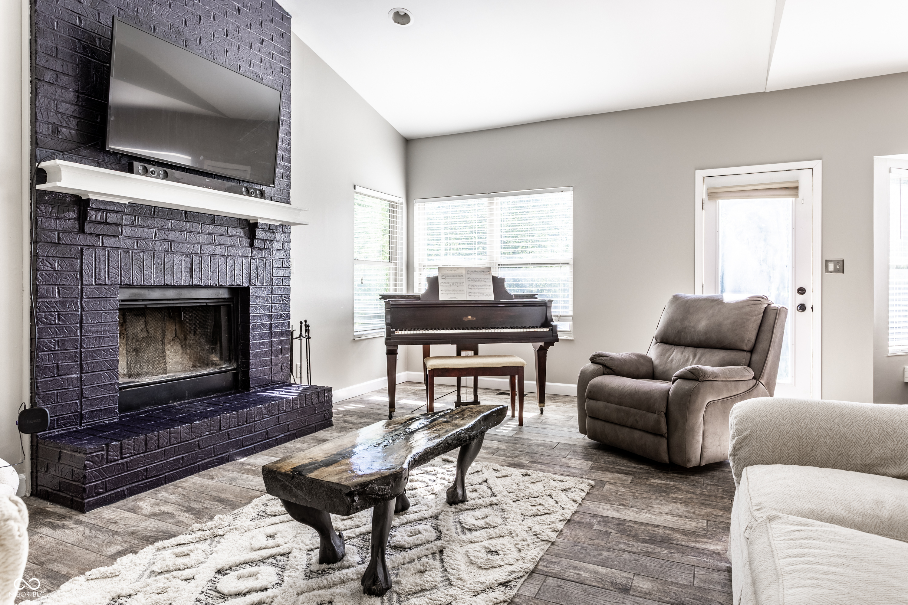 8688 Buffett Parkway