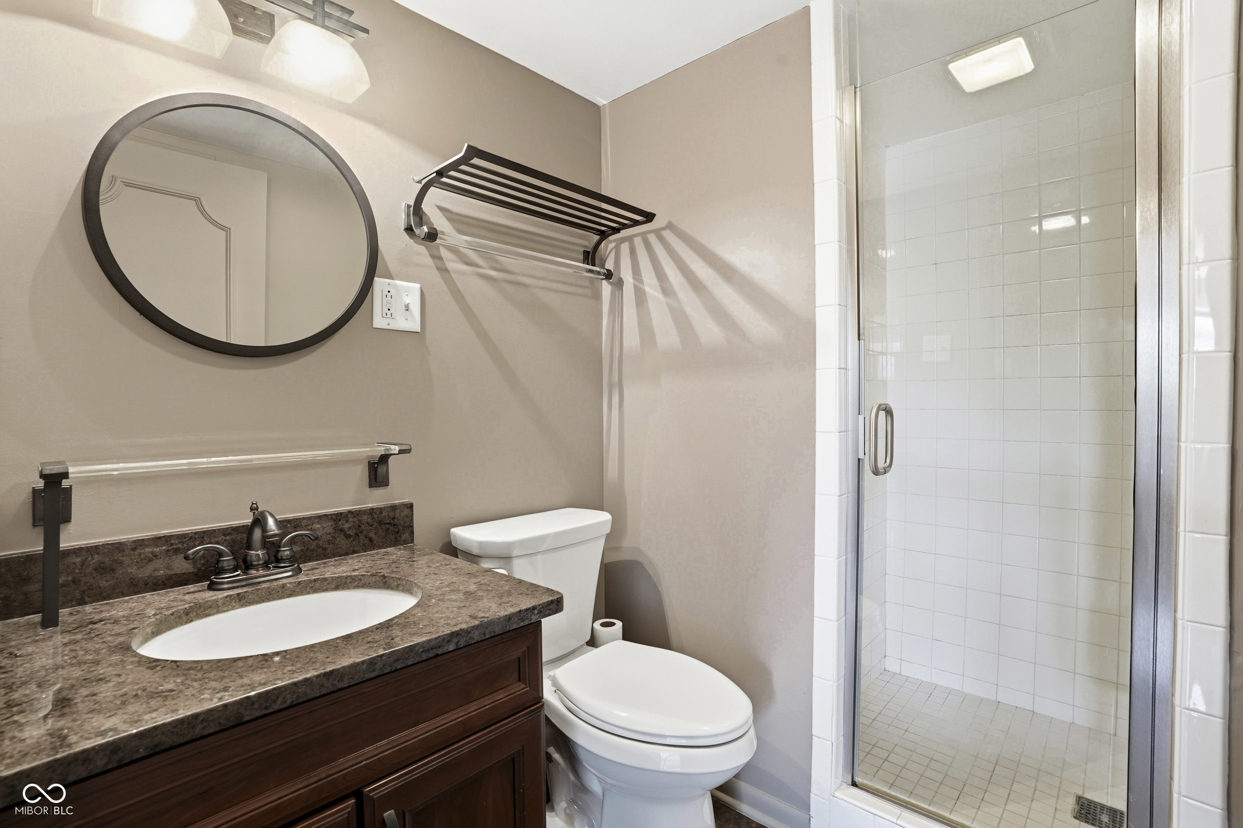 25 E 40th Street Unit: APT 6B