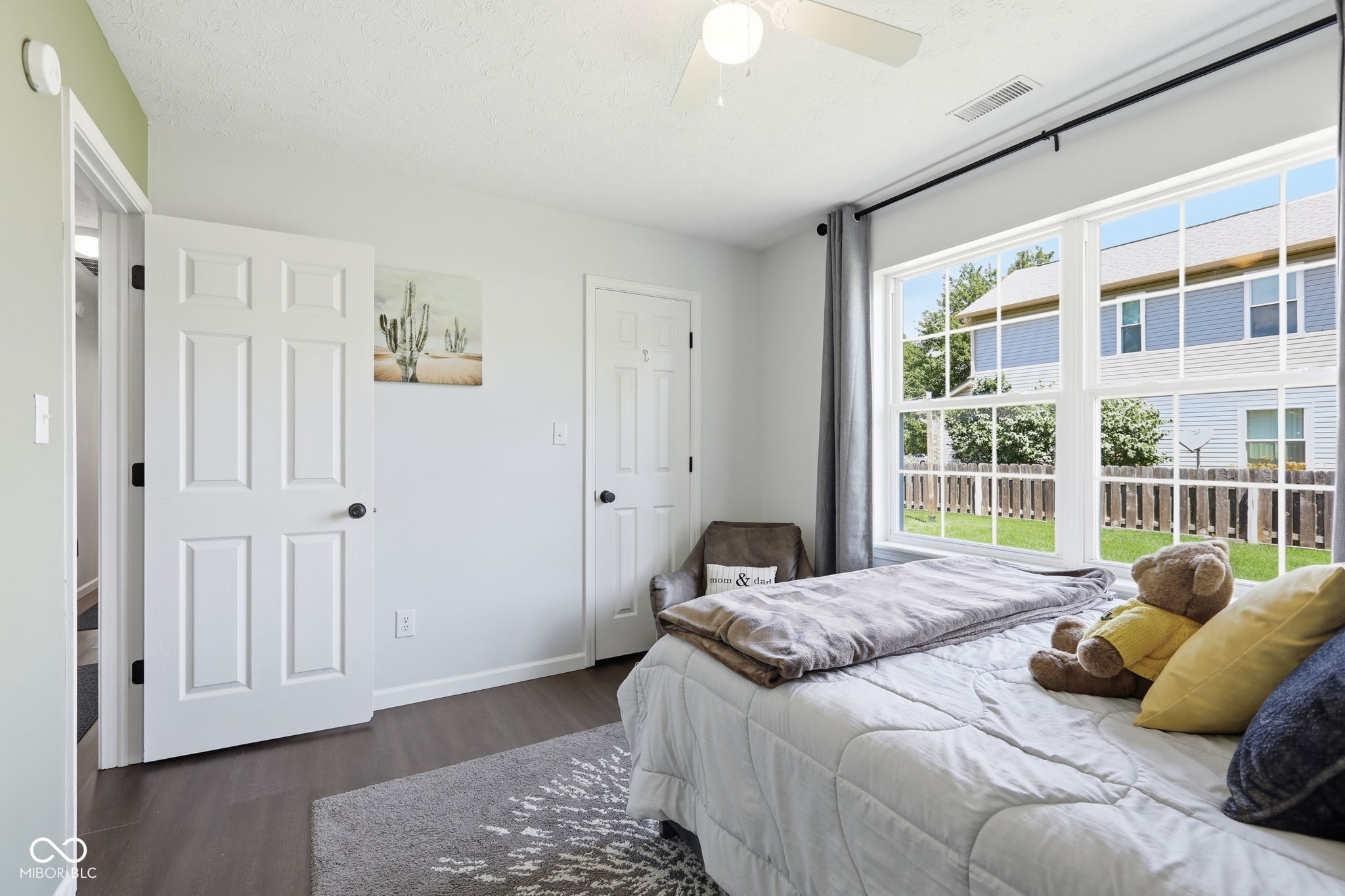 8940 Woodlark Drive