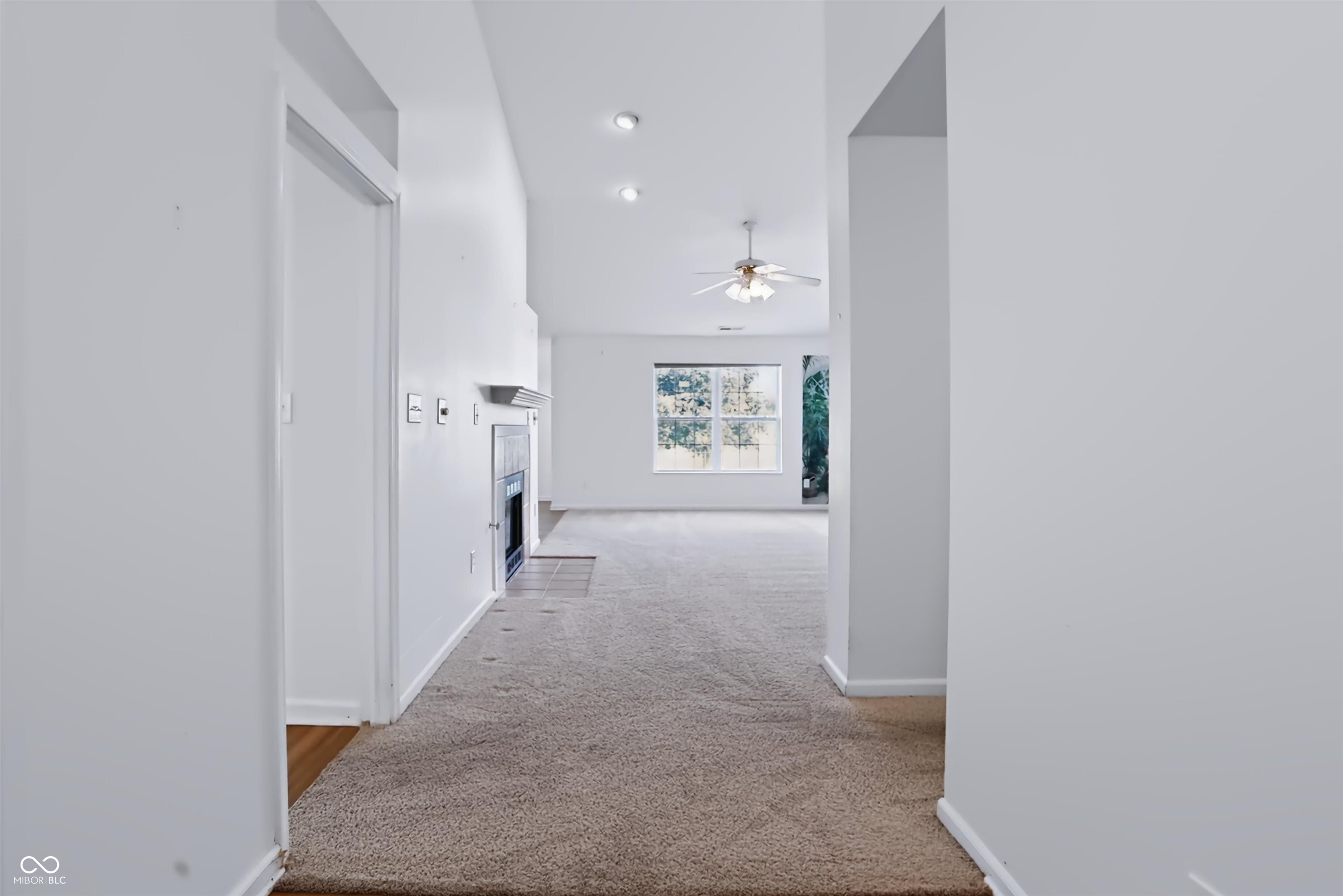6904 N Laredo Drive