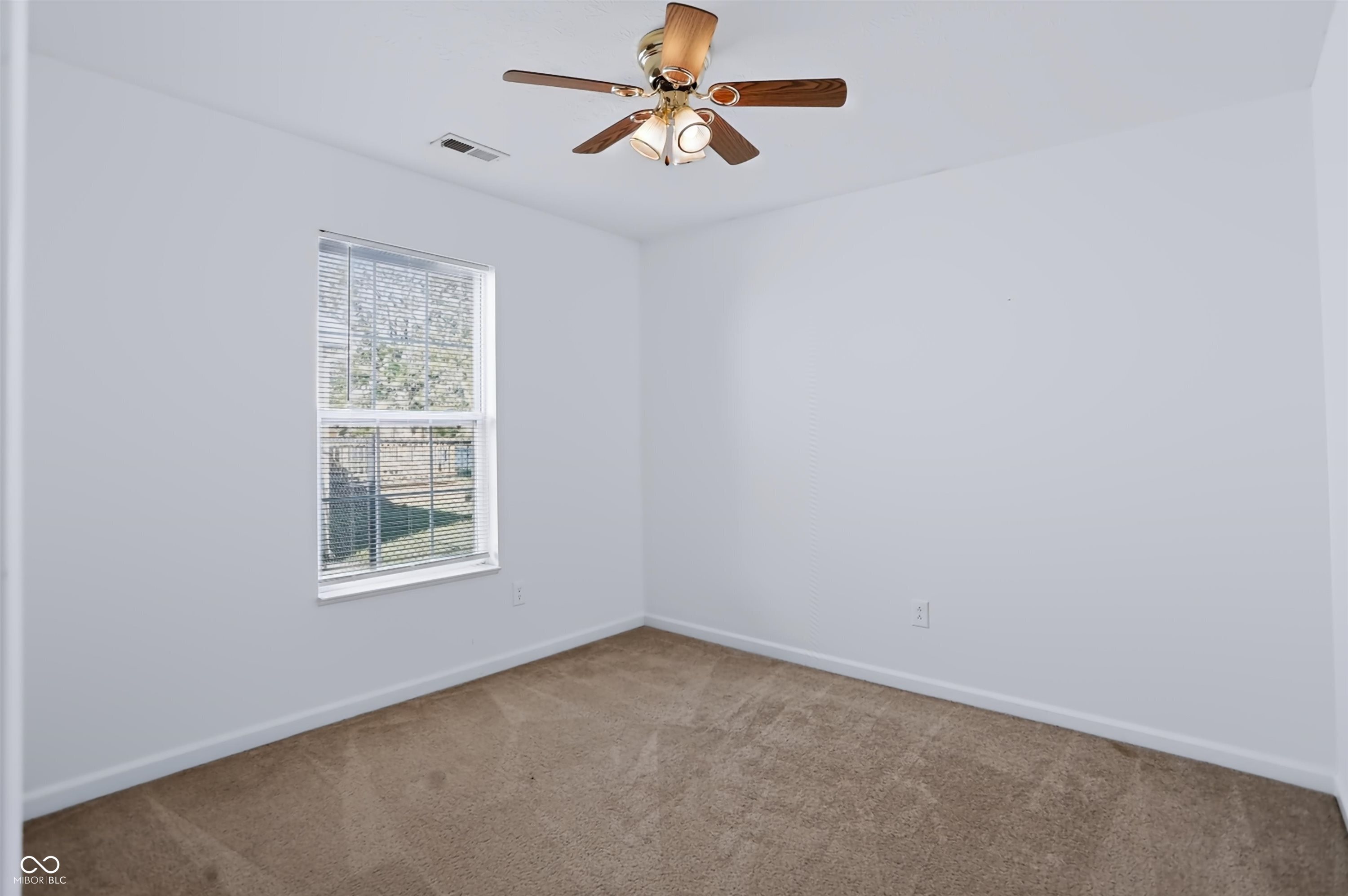 6904 N Laredo Drive
