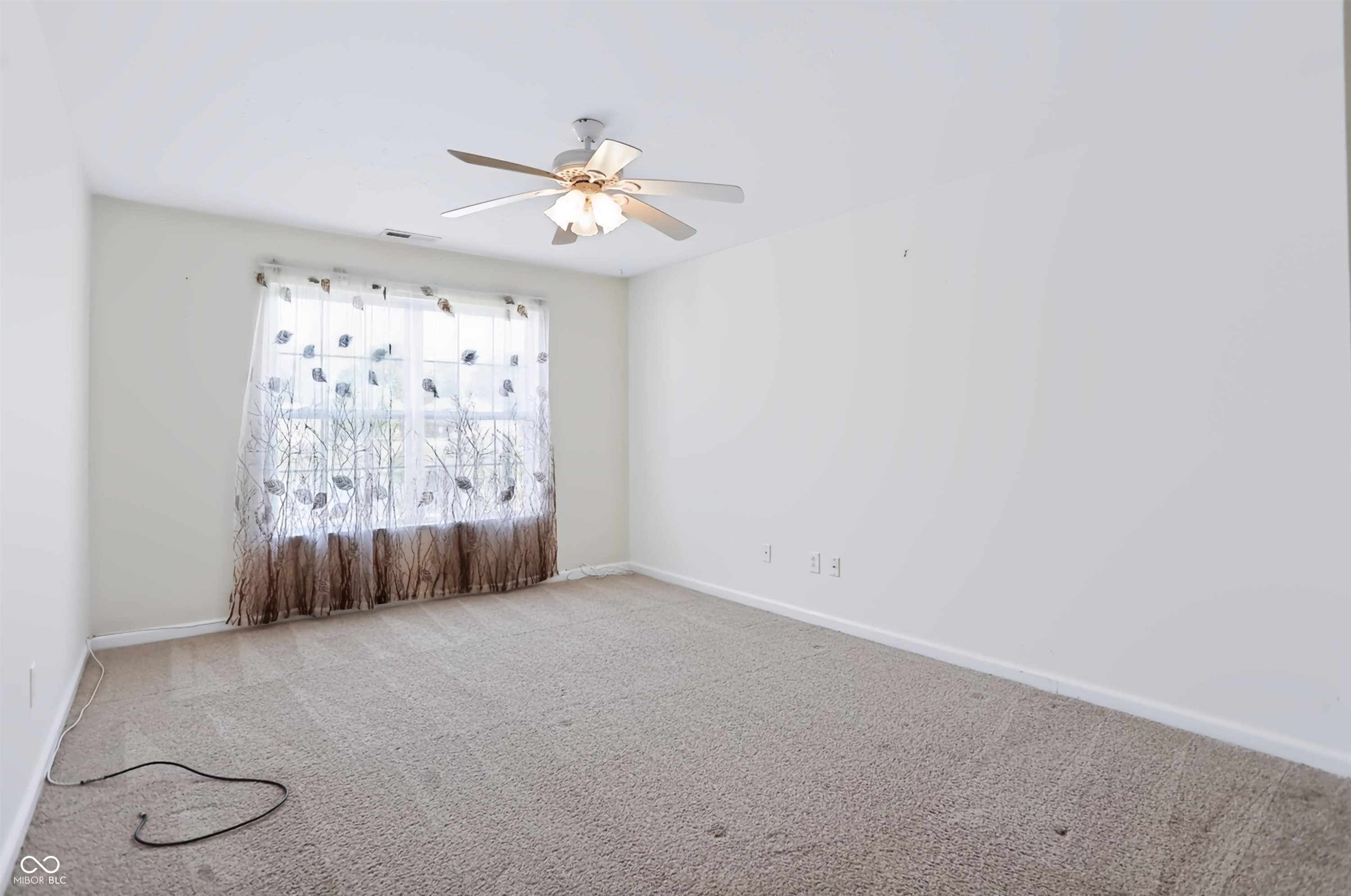 6904 N Laredo Drive
