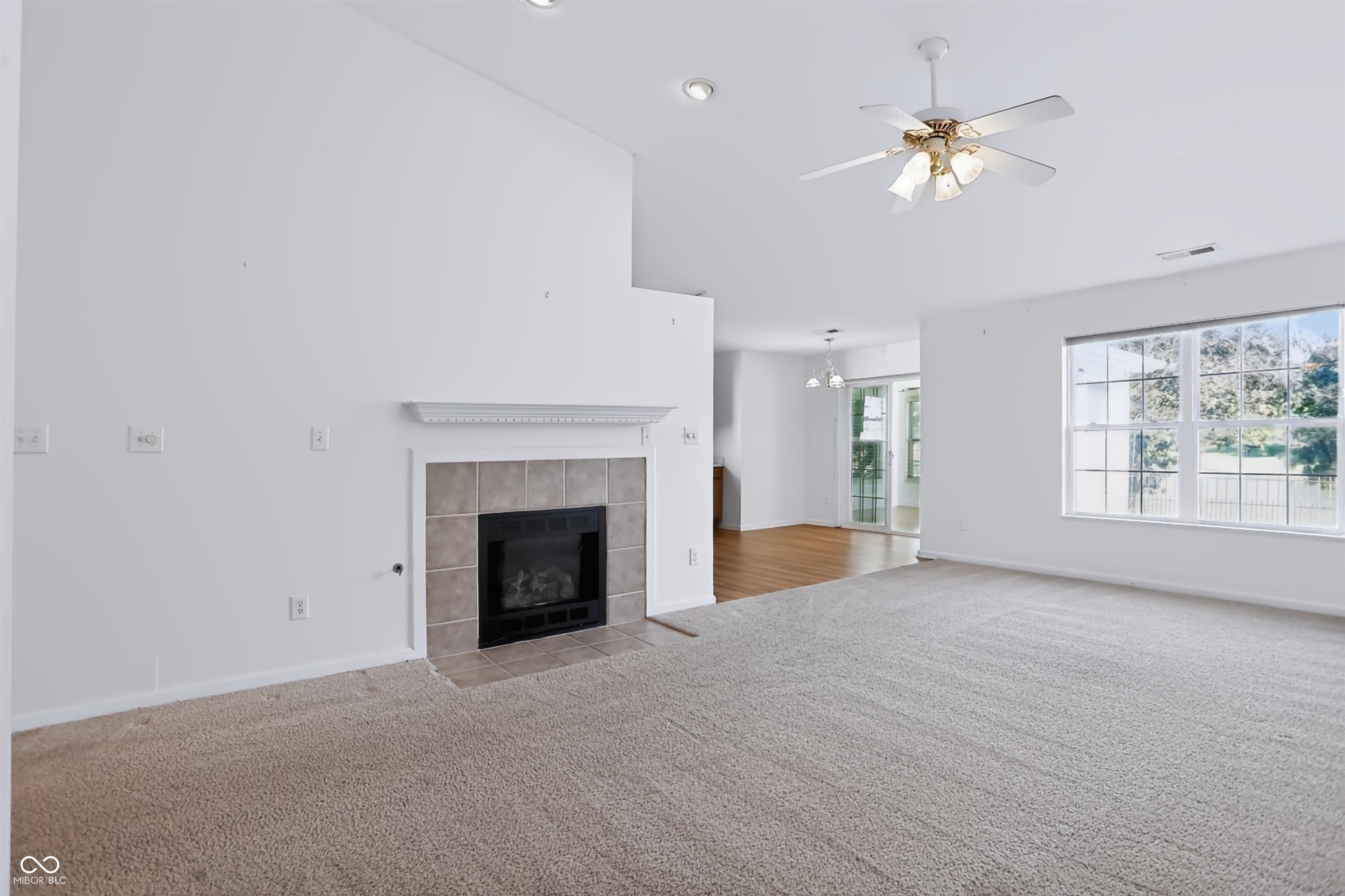 6904 N Laredo Drive