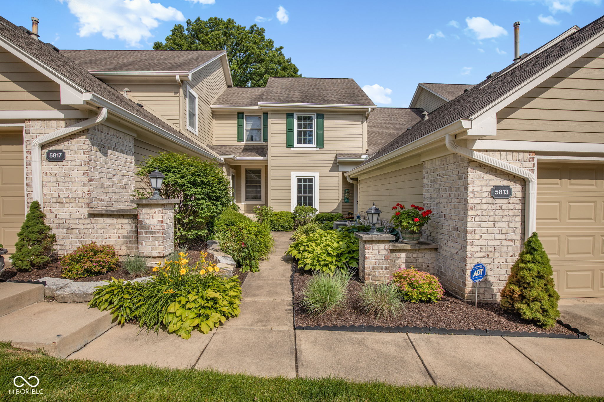 5813 Spruce Knoll Court