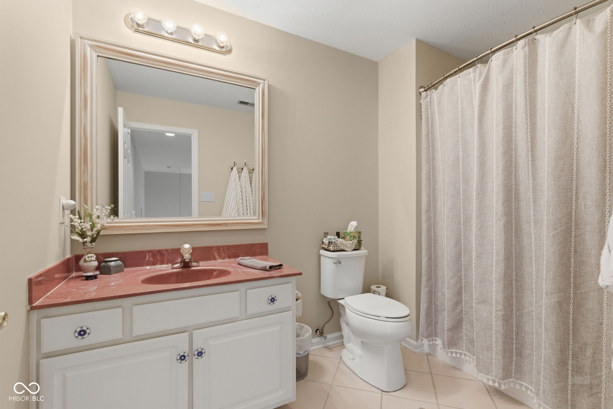 5813 Spruce Knoll Court