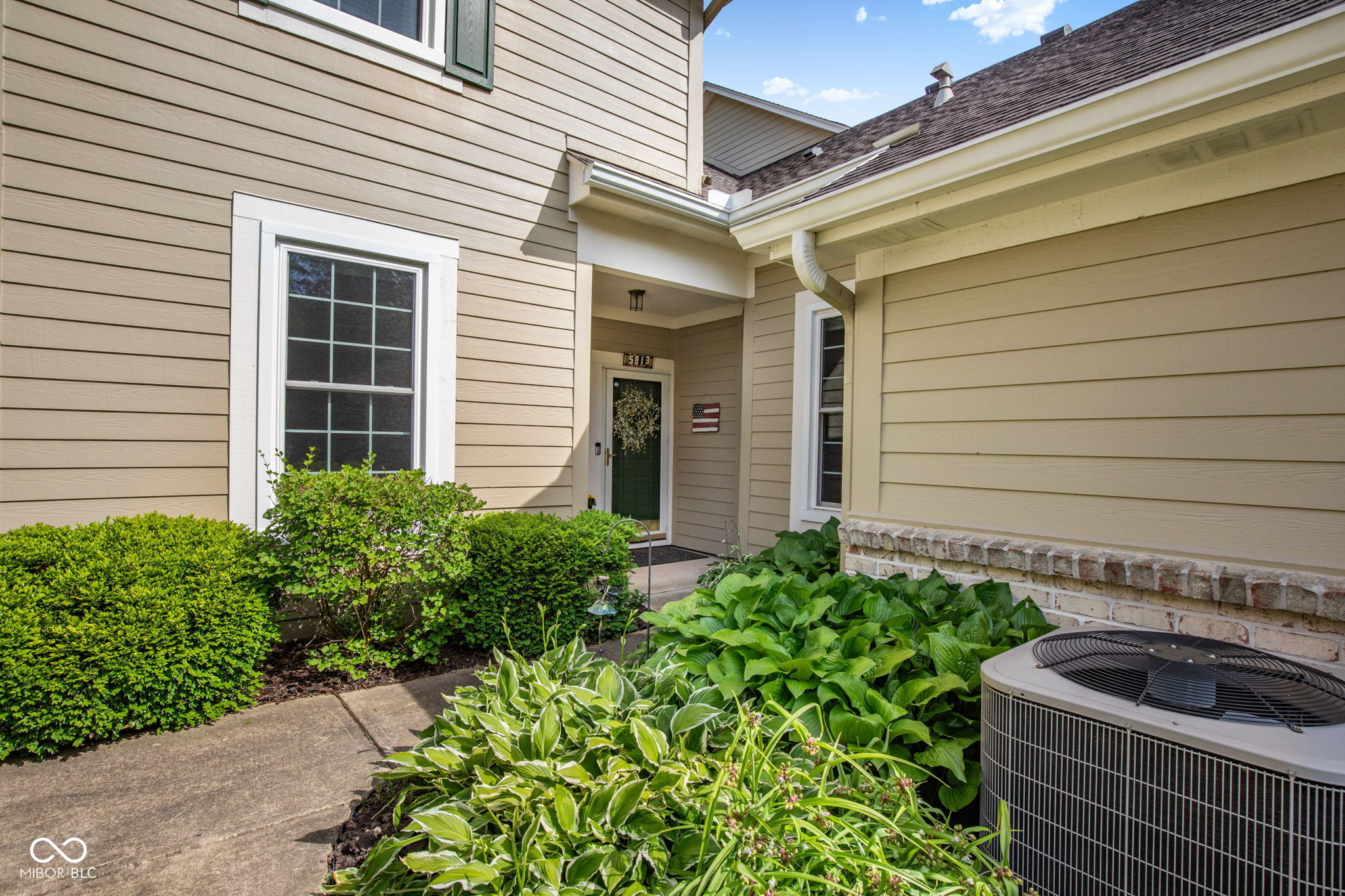 5813 Spruce Knoll Court