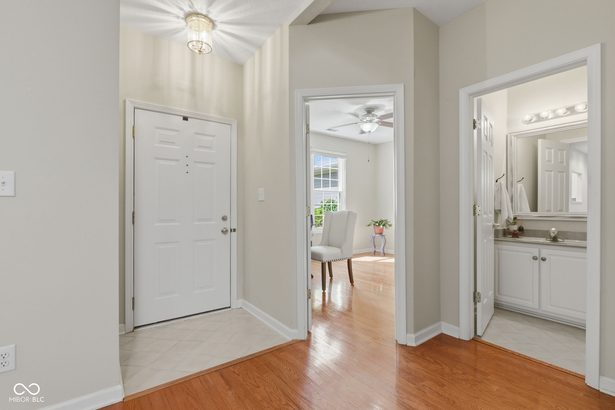 5813 Spruce Knoll Court