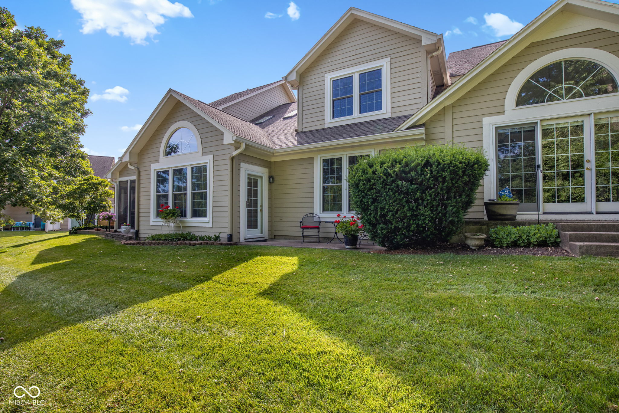 5813 Spruce Knoll Court