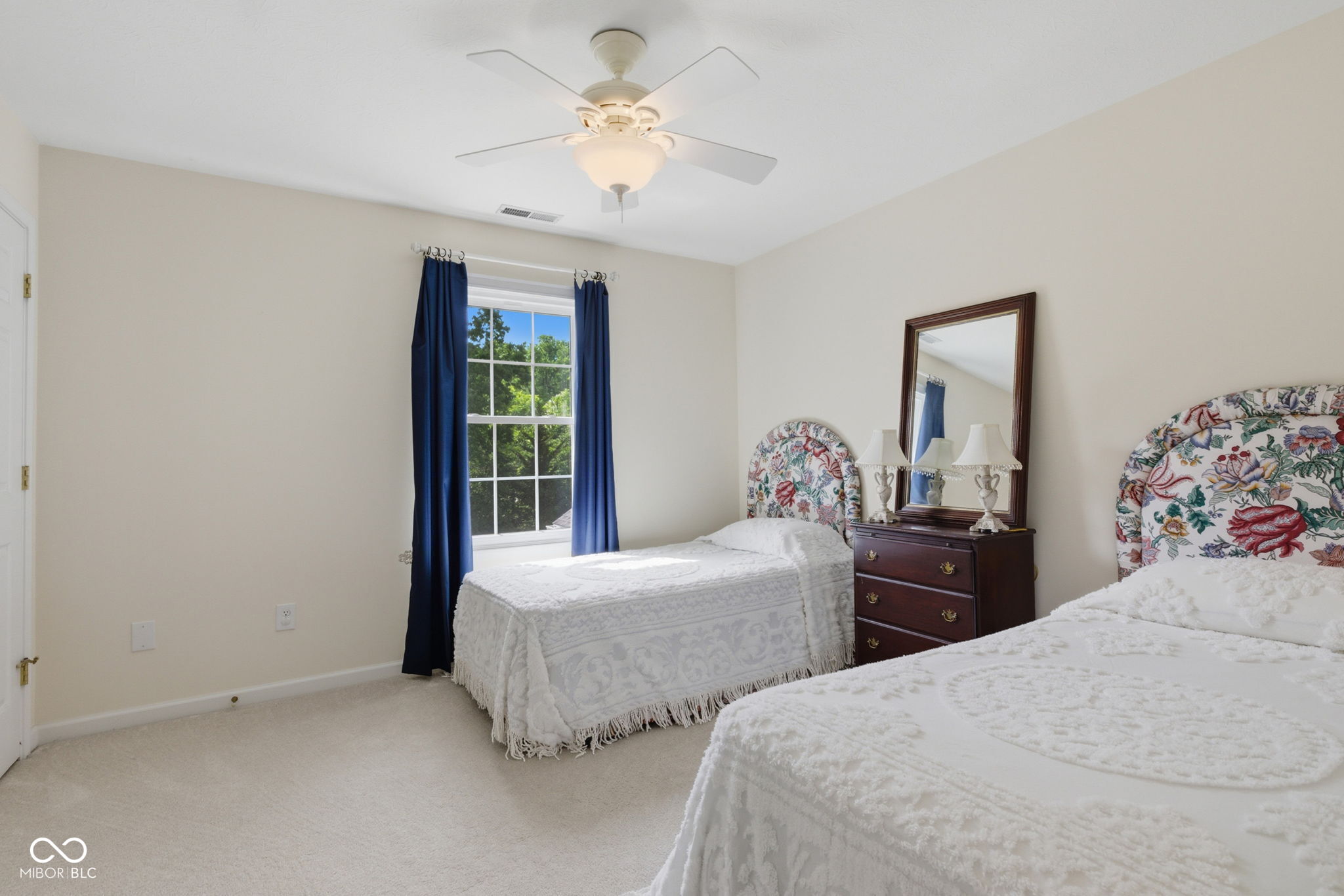 5813 Spruce Knoll Court