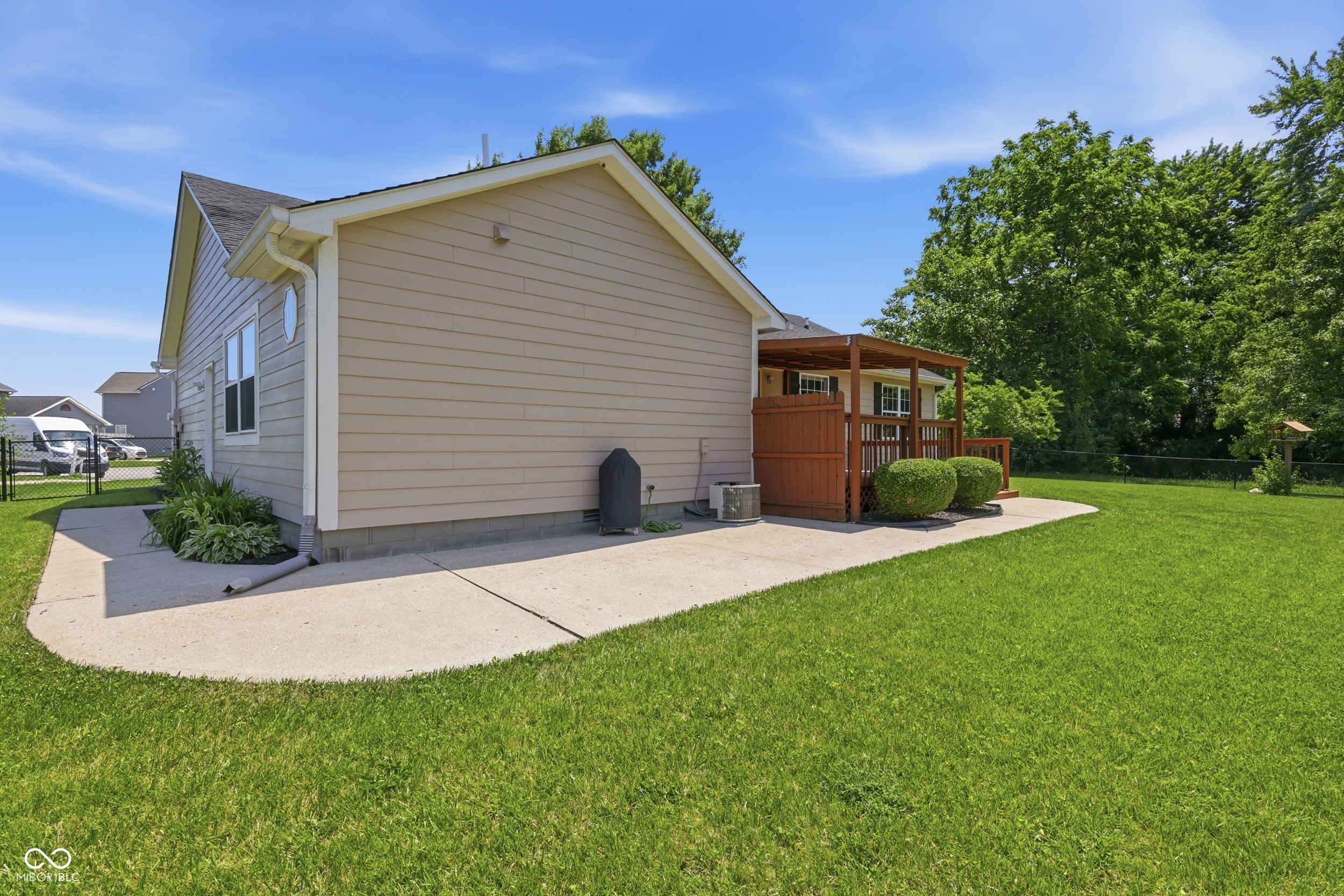 2332 Lappin Court
