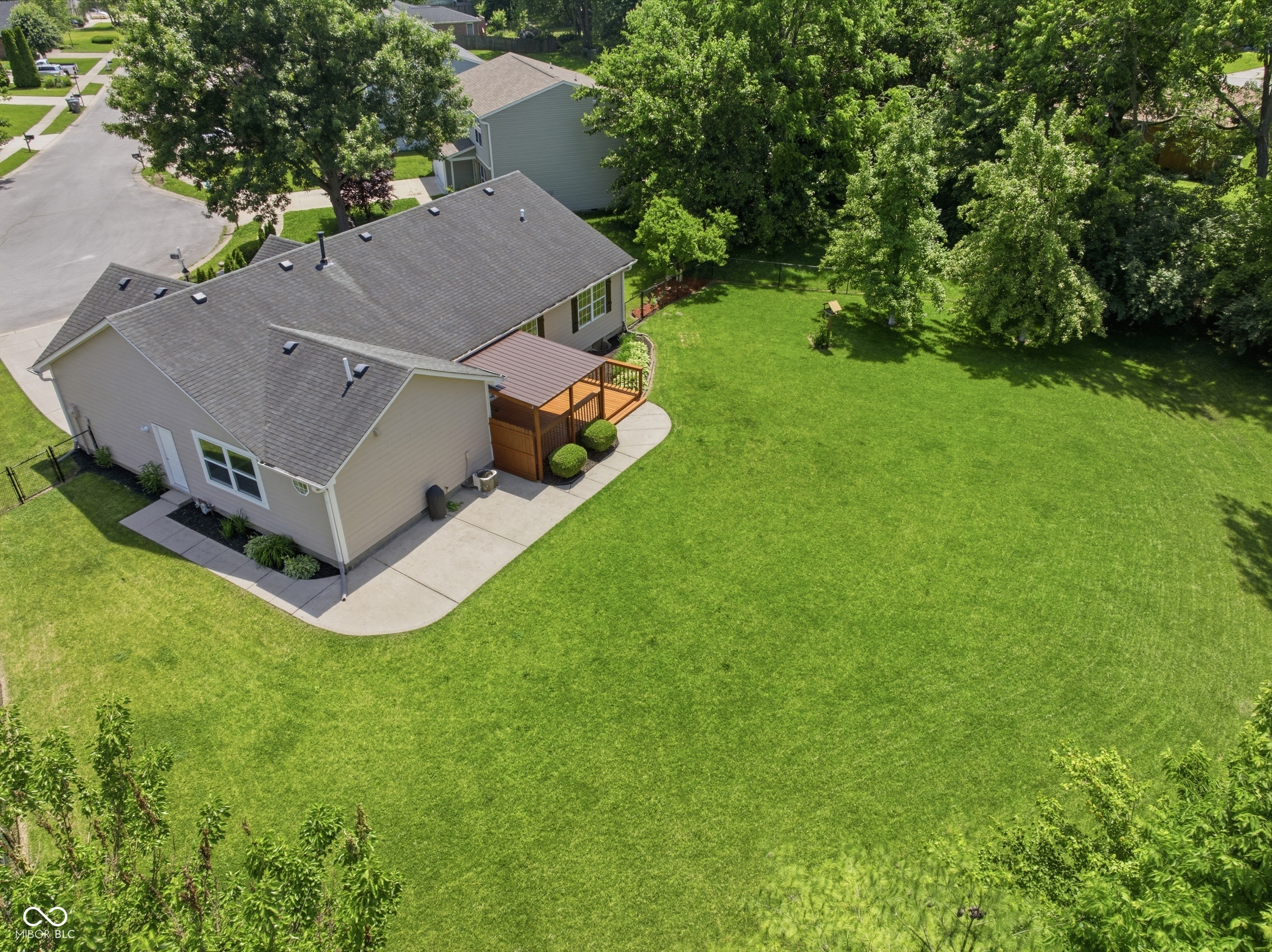 2332 Lappin Court
