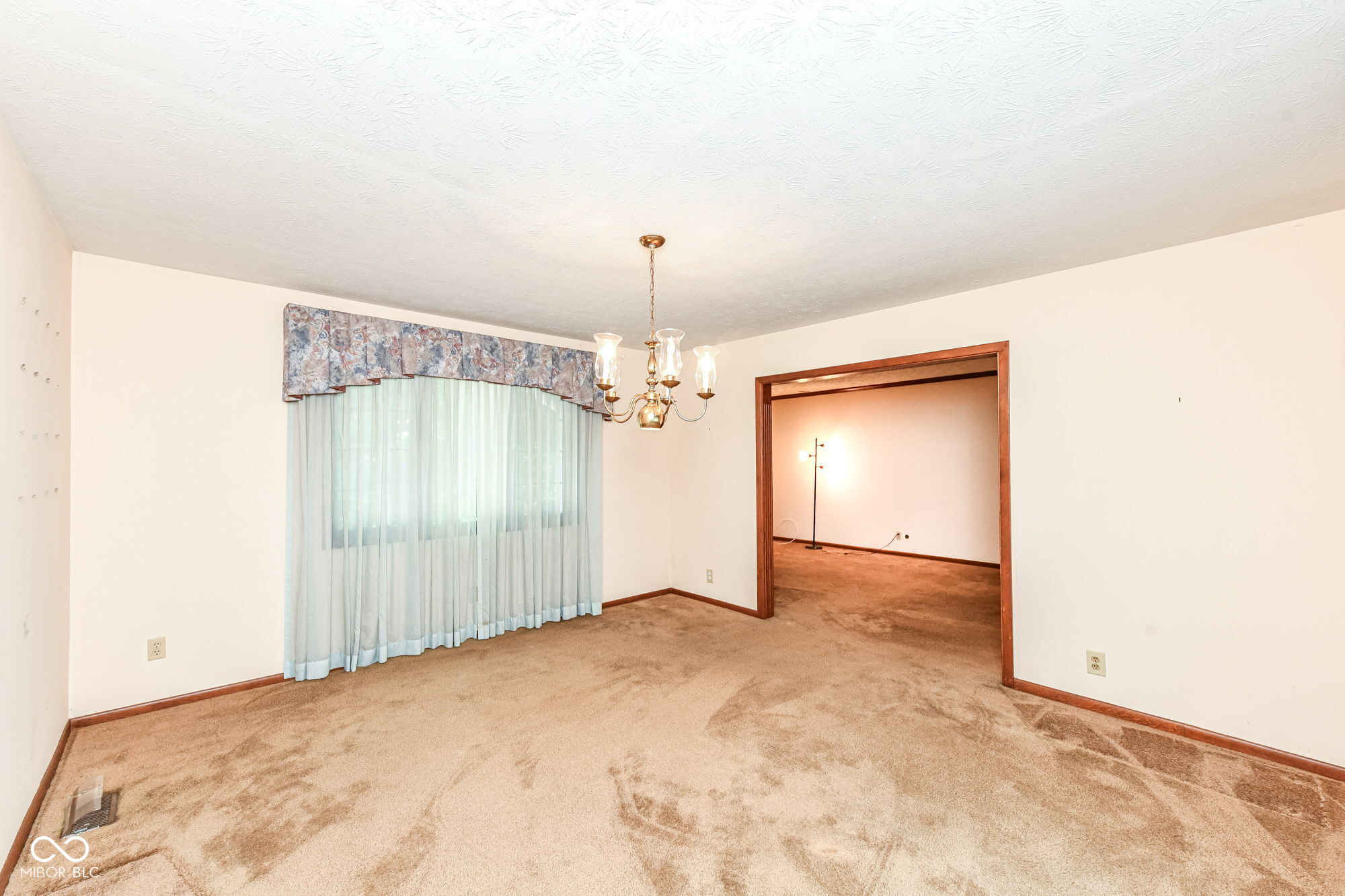 6012 Northwood Drive