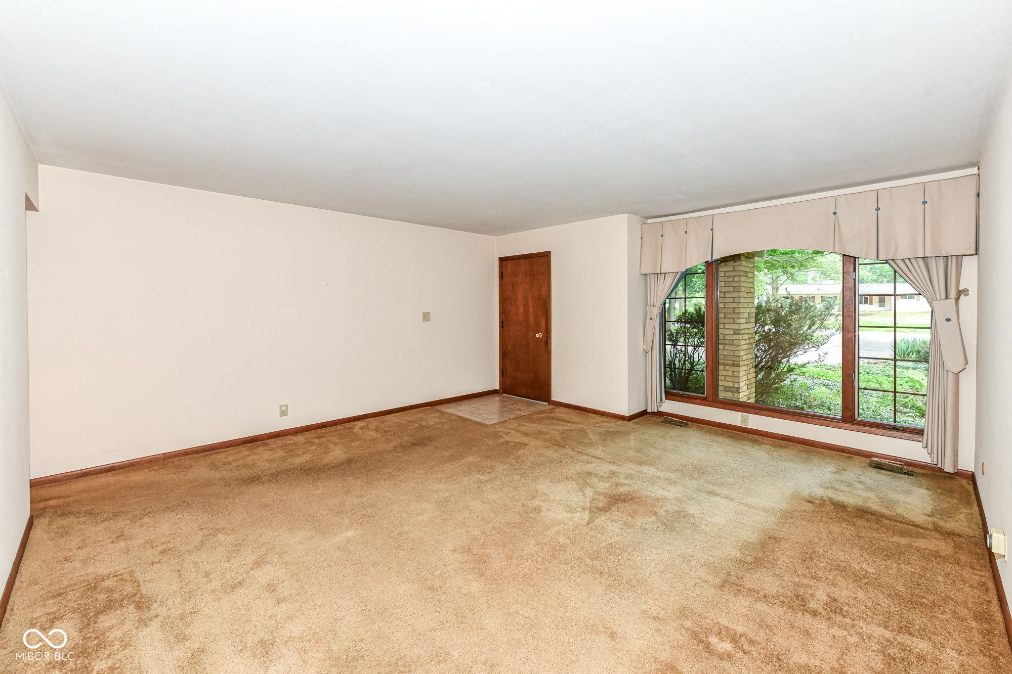 6012 Northwood Drive