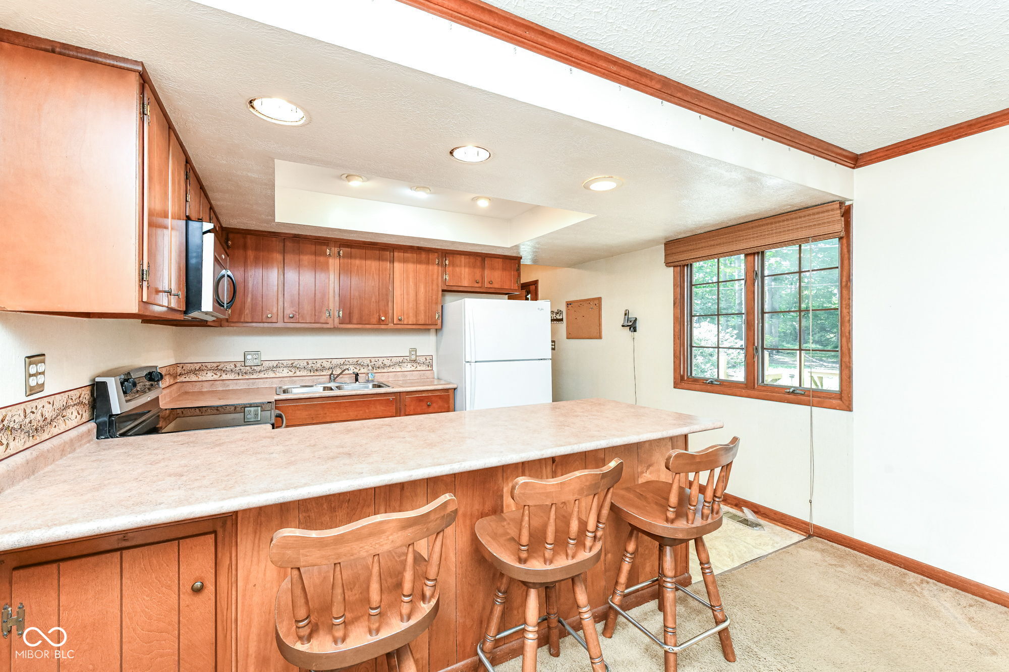 6012 Northwood Drive