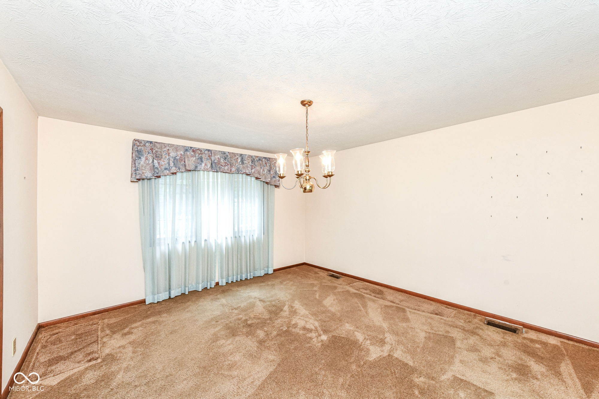 6012 Northwood Drive