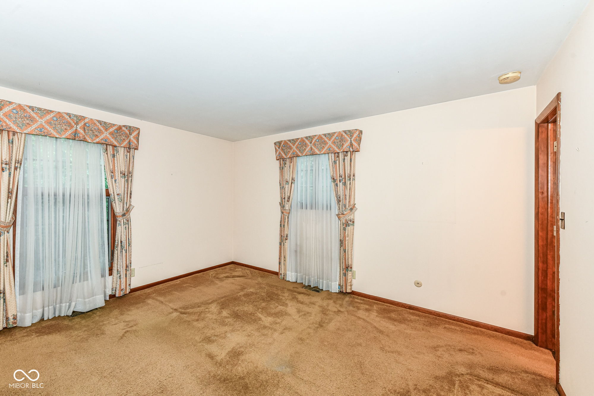 6012 Northwood Drive