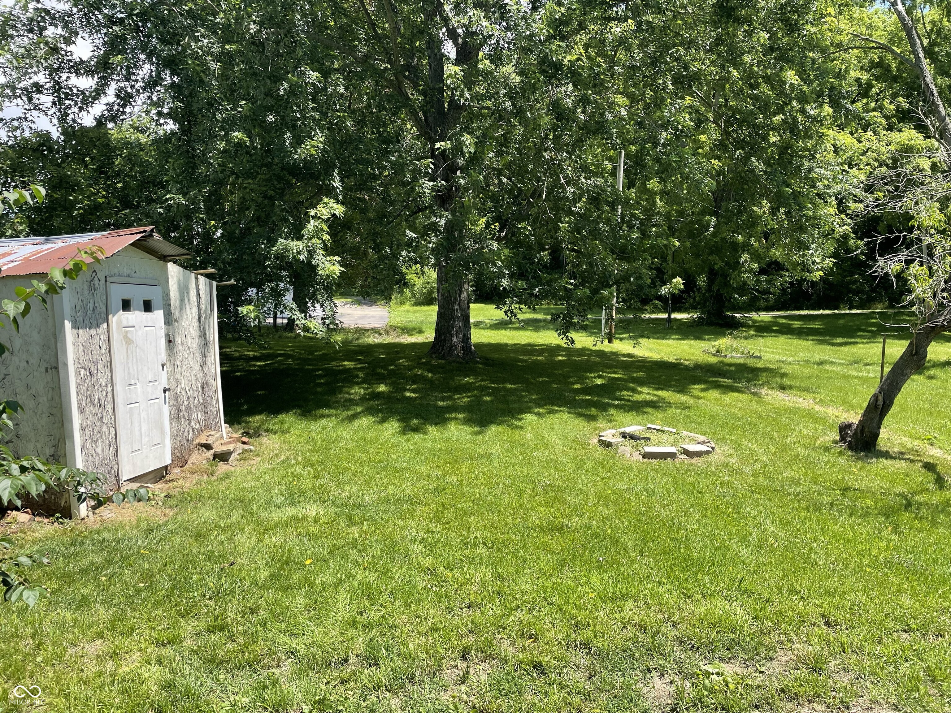 119 N Blue River Drive