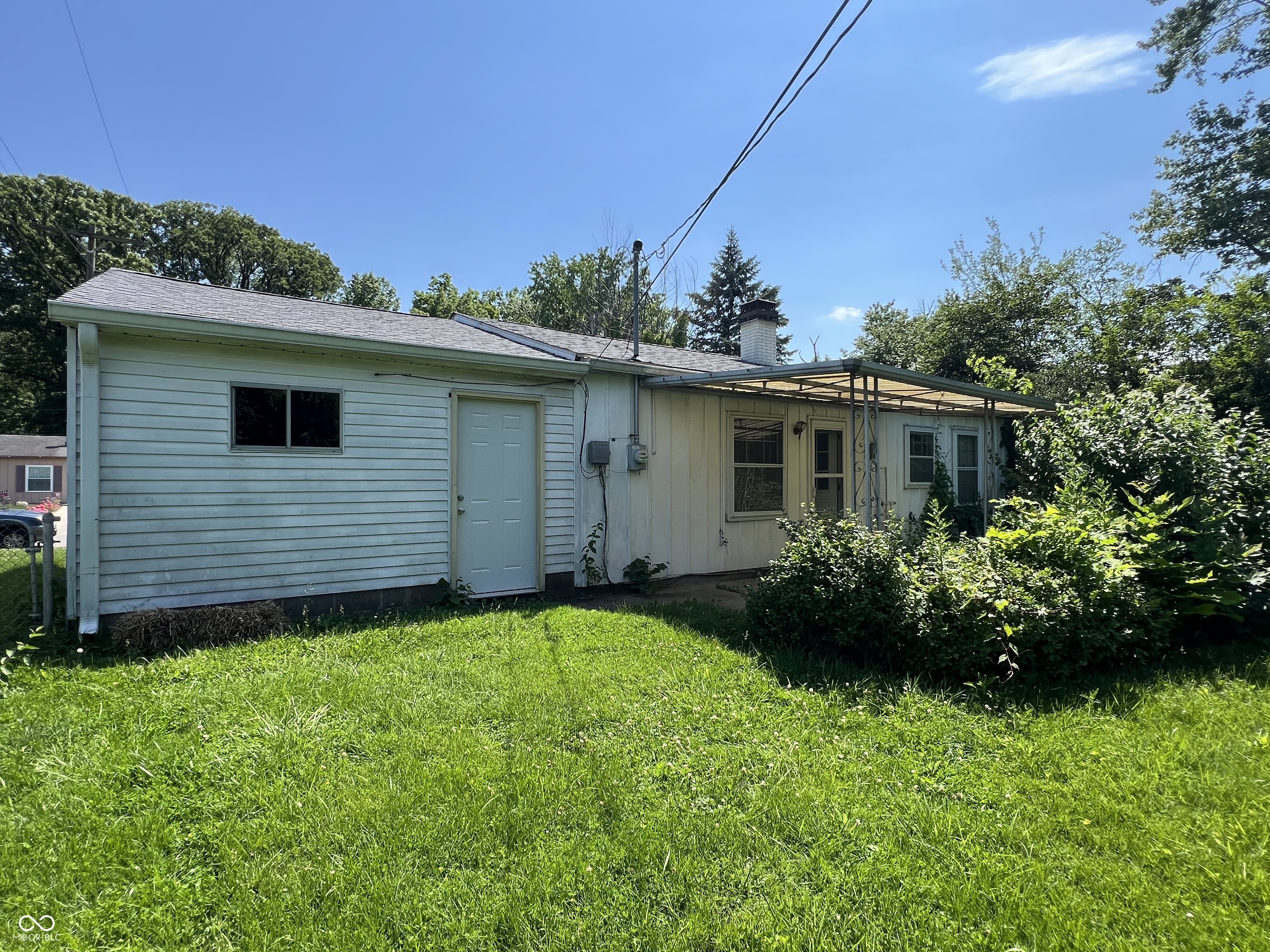 8446 E 36th