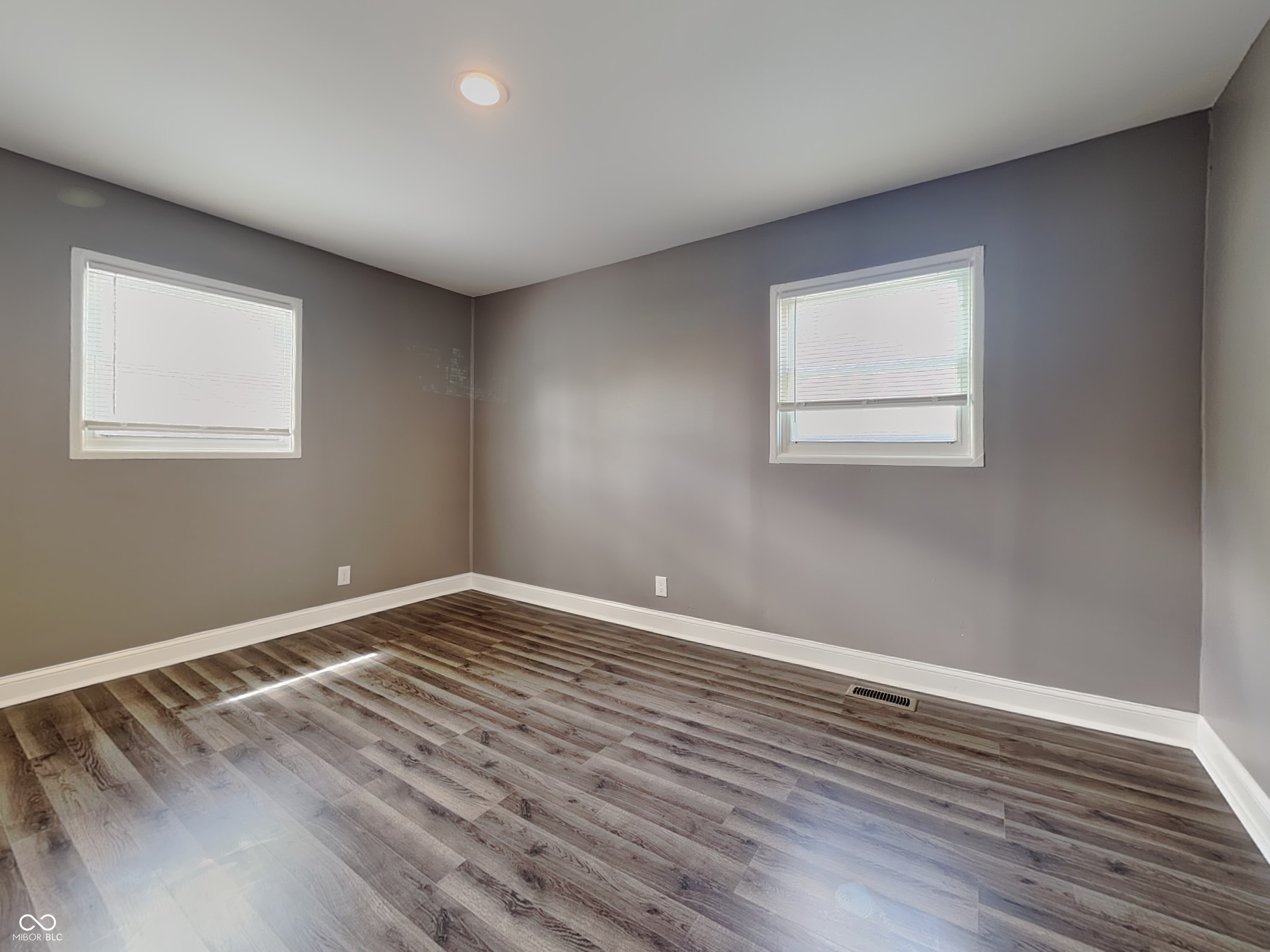 5614 Regency Drive