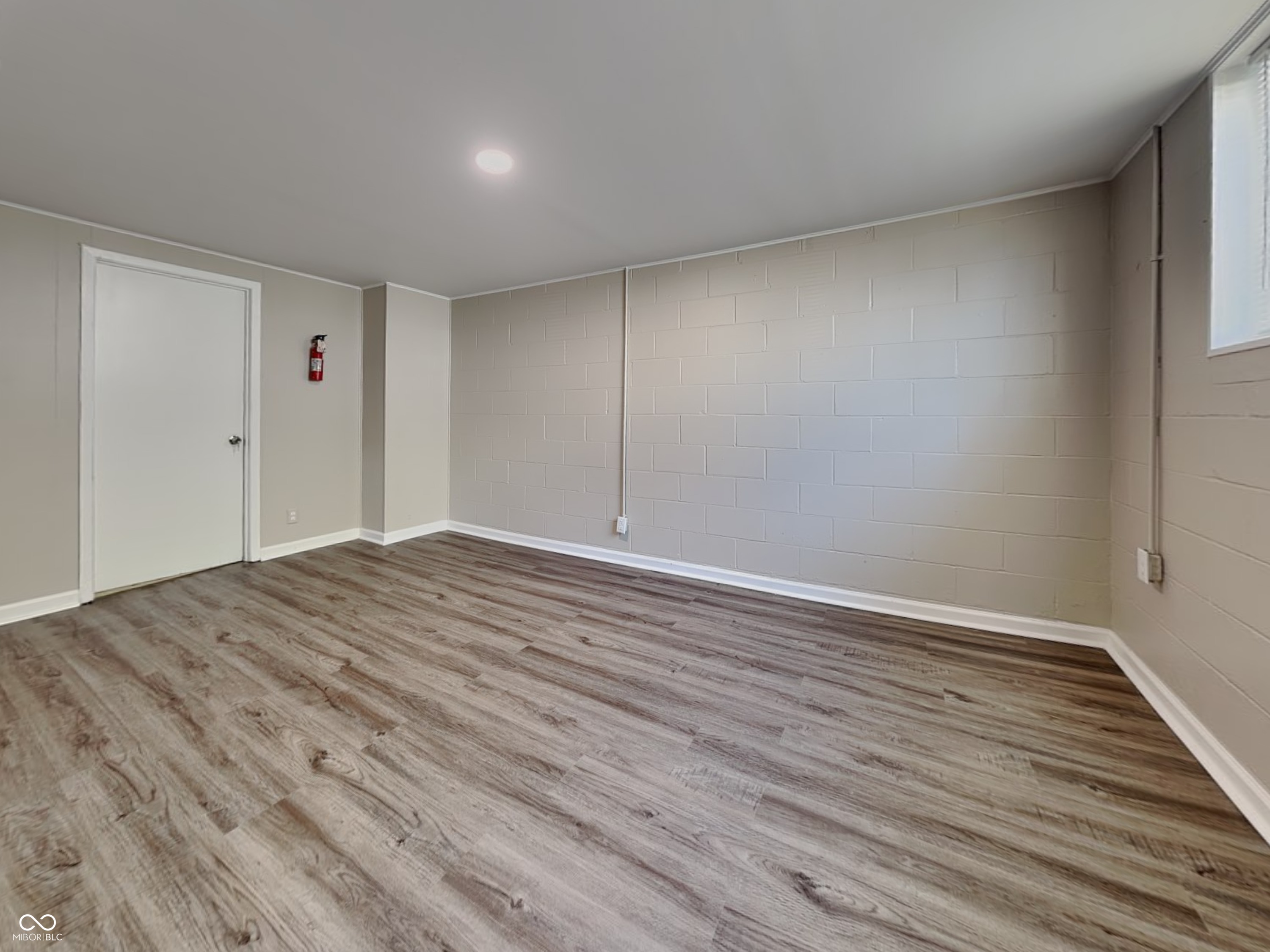 5614 Regency Drive