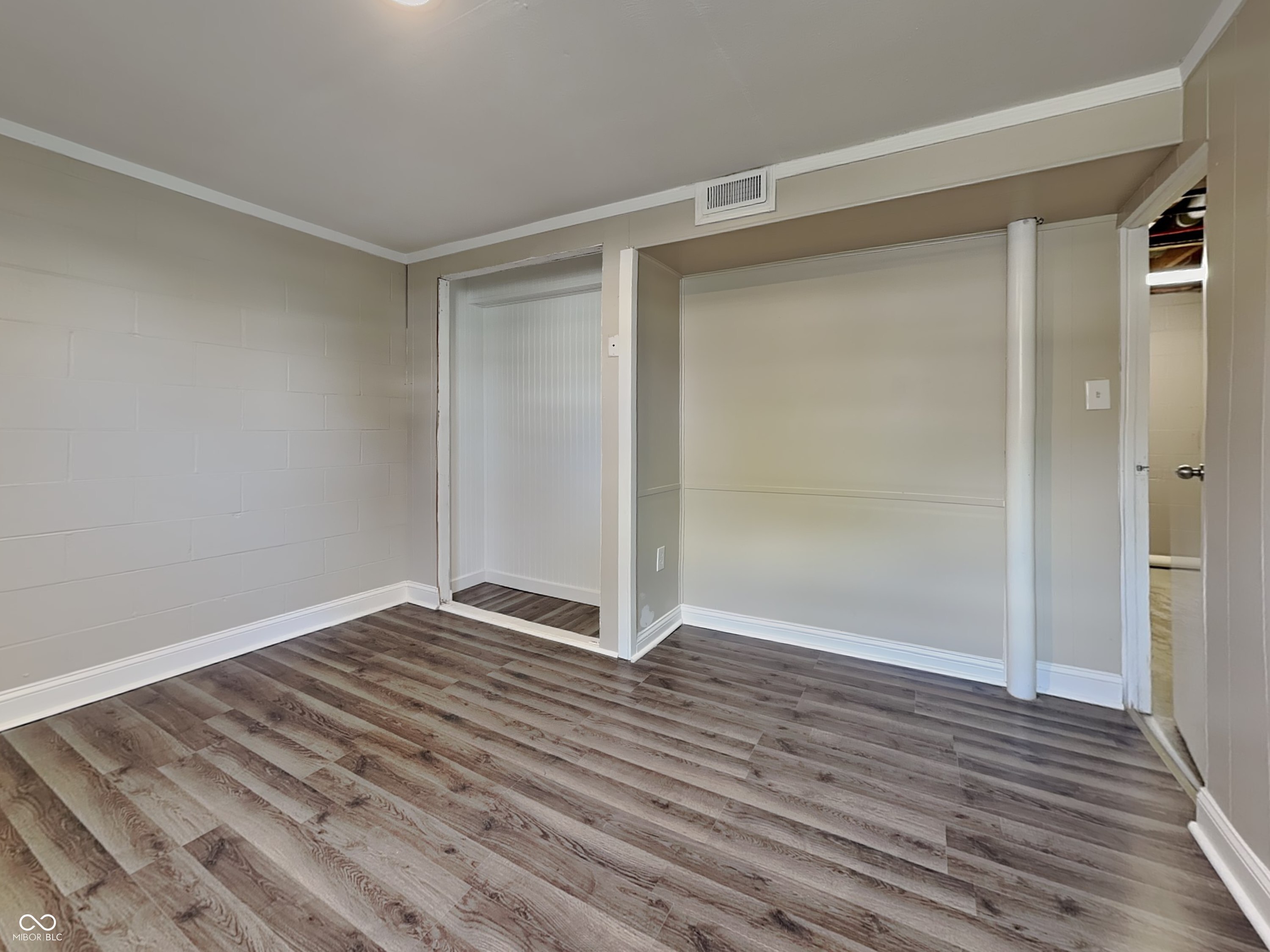 5614 Regency Drive