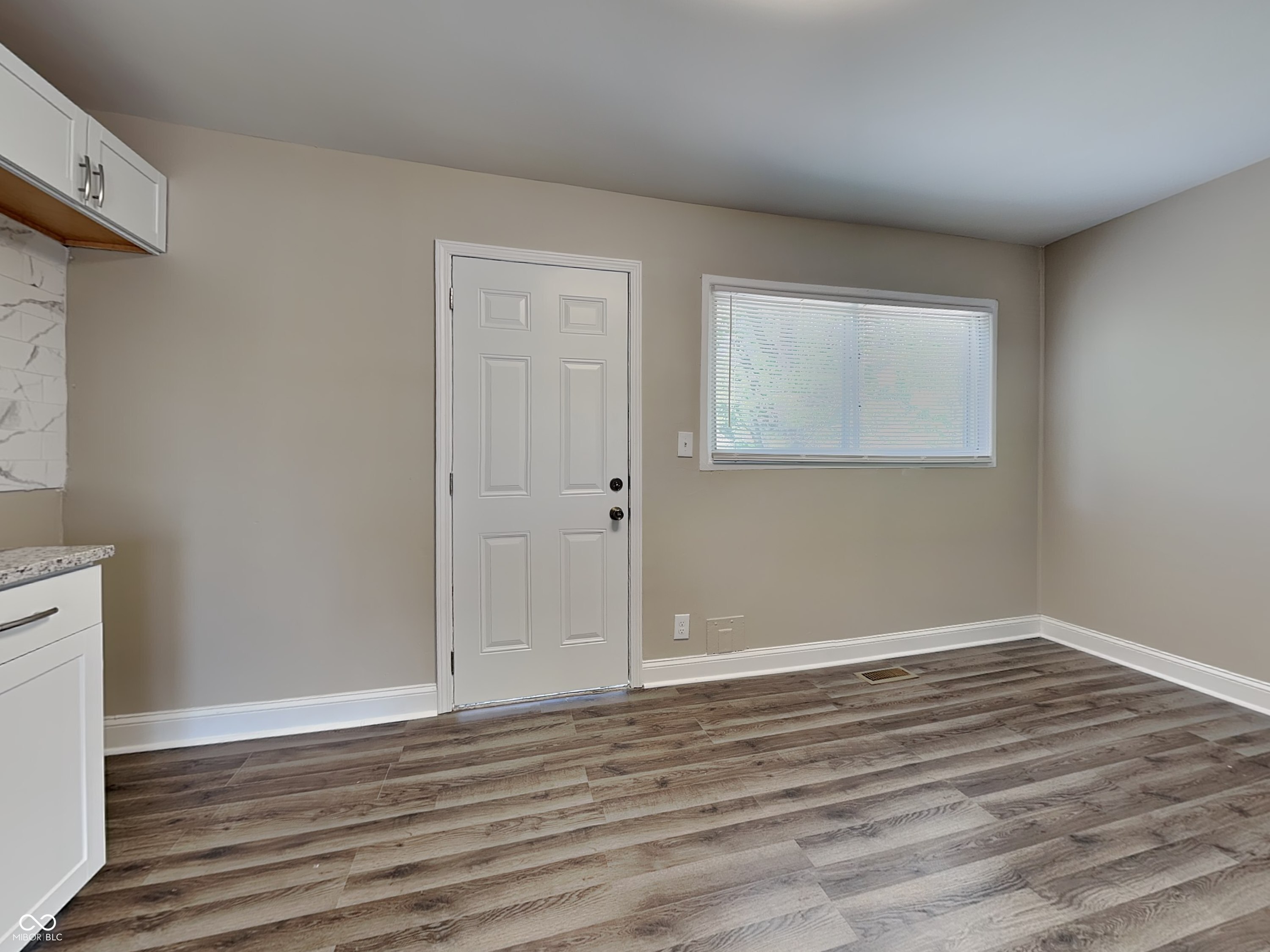 5614 Regency Drive