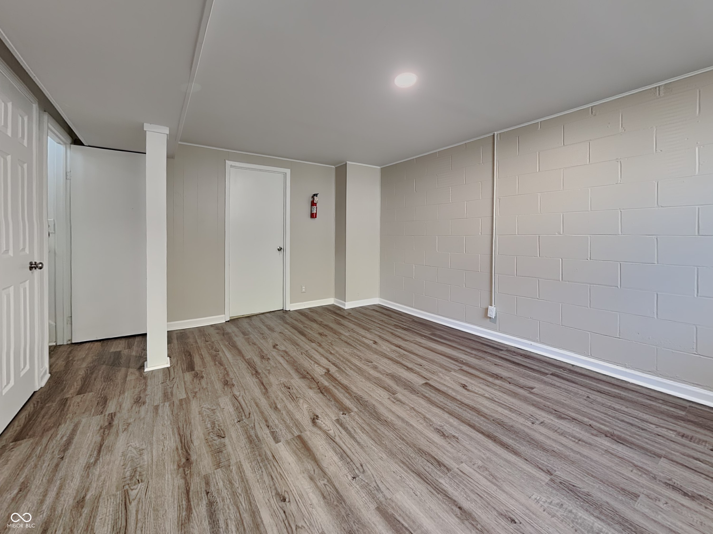 5614 Regency Drive