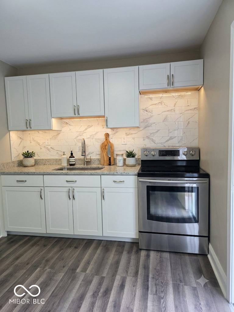 5614 Regency Drive