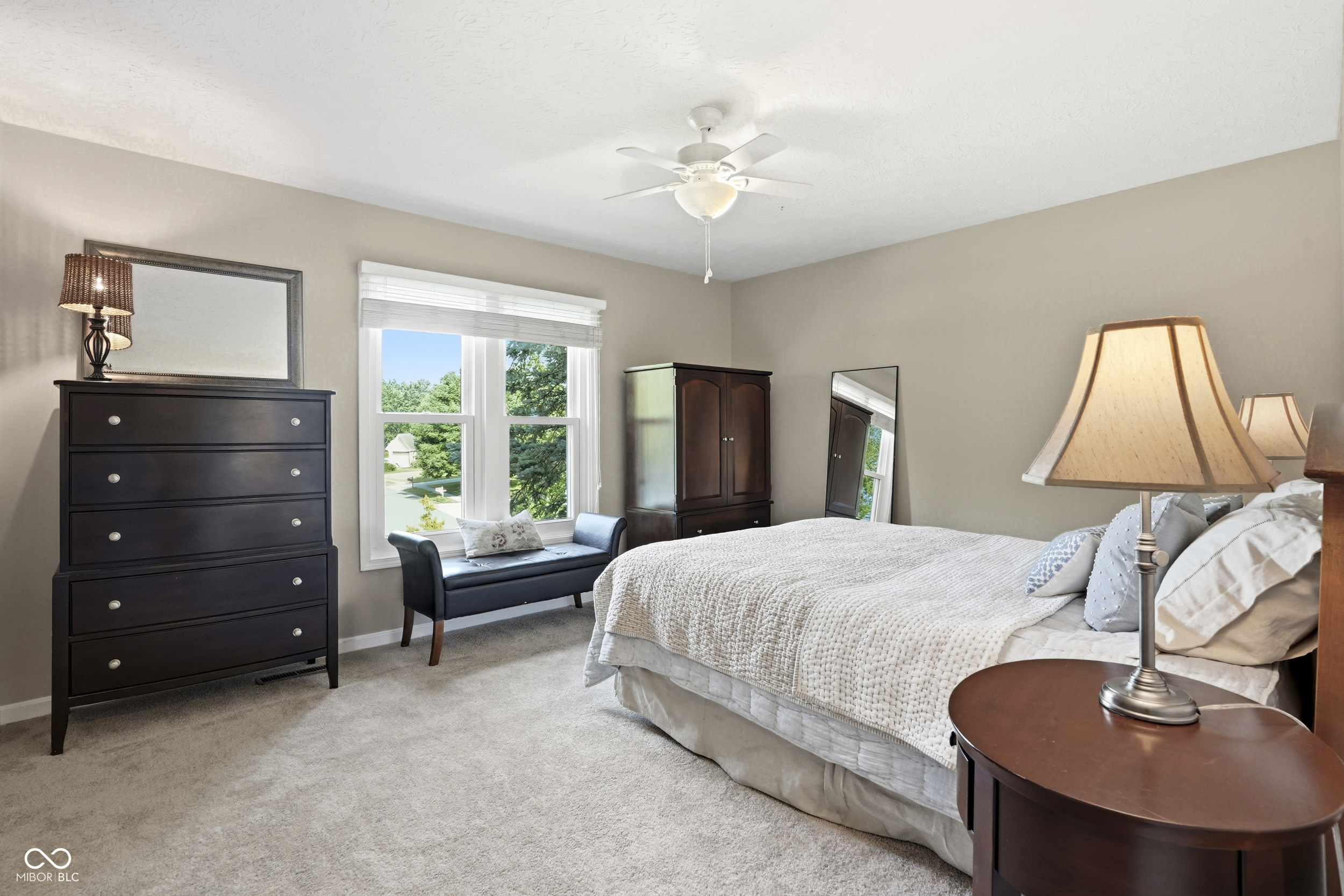 10827 Lexington
