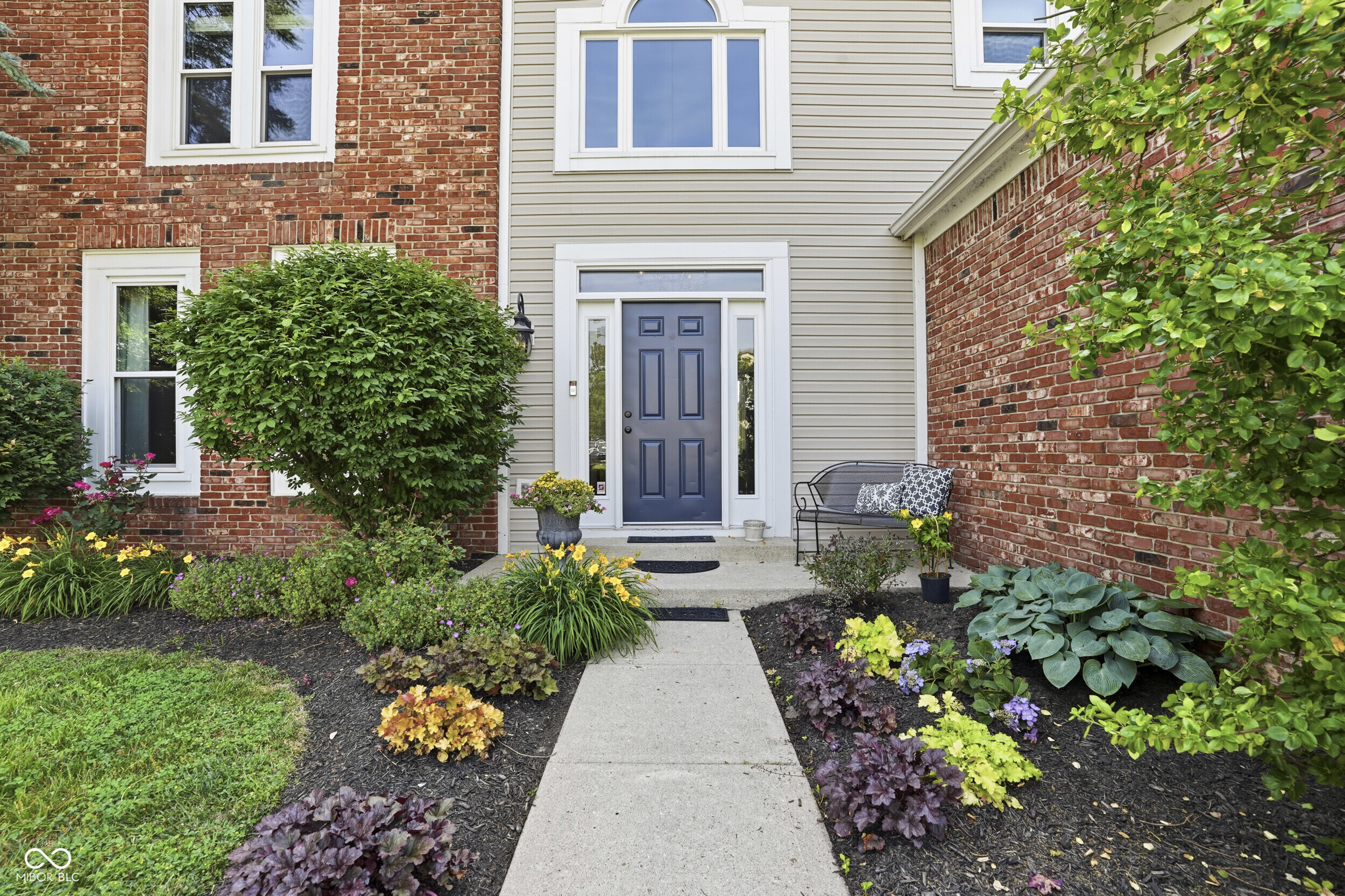 10827 Lexington