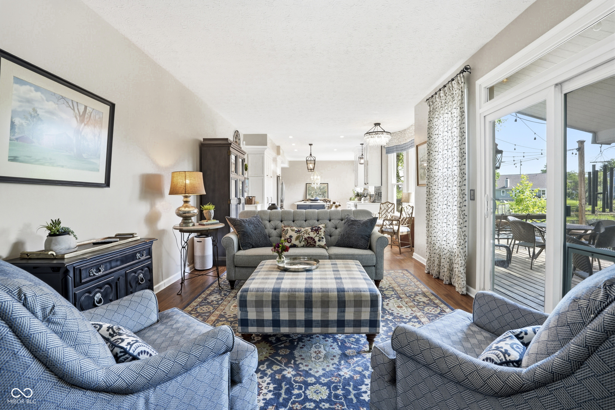 10827 Lexington