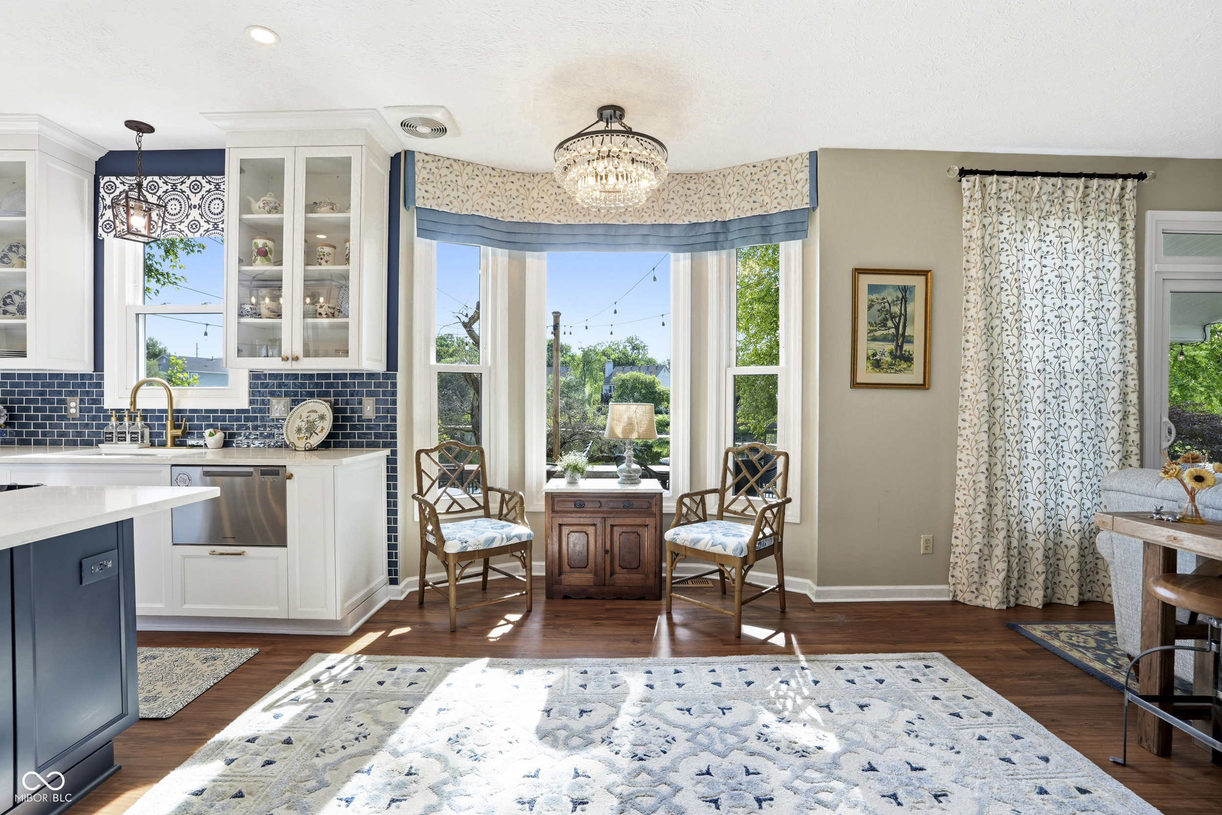 10827 Lexington