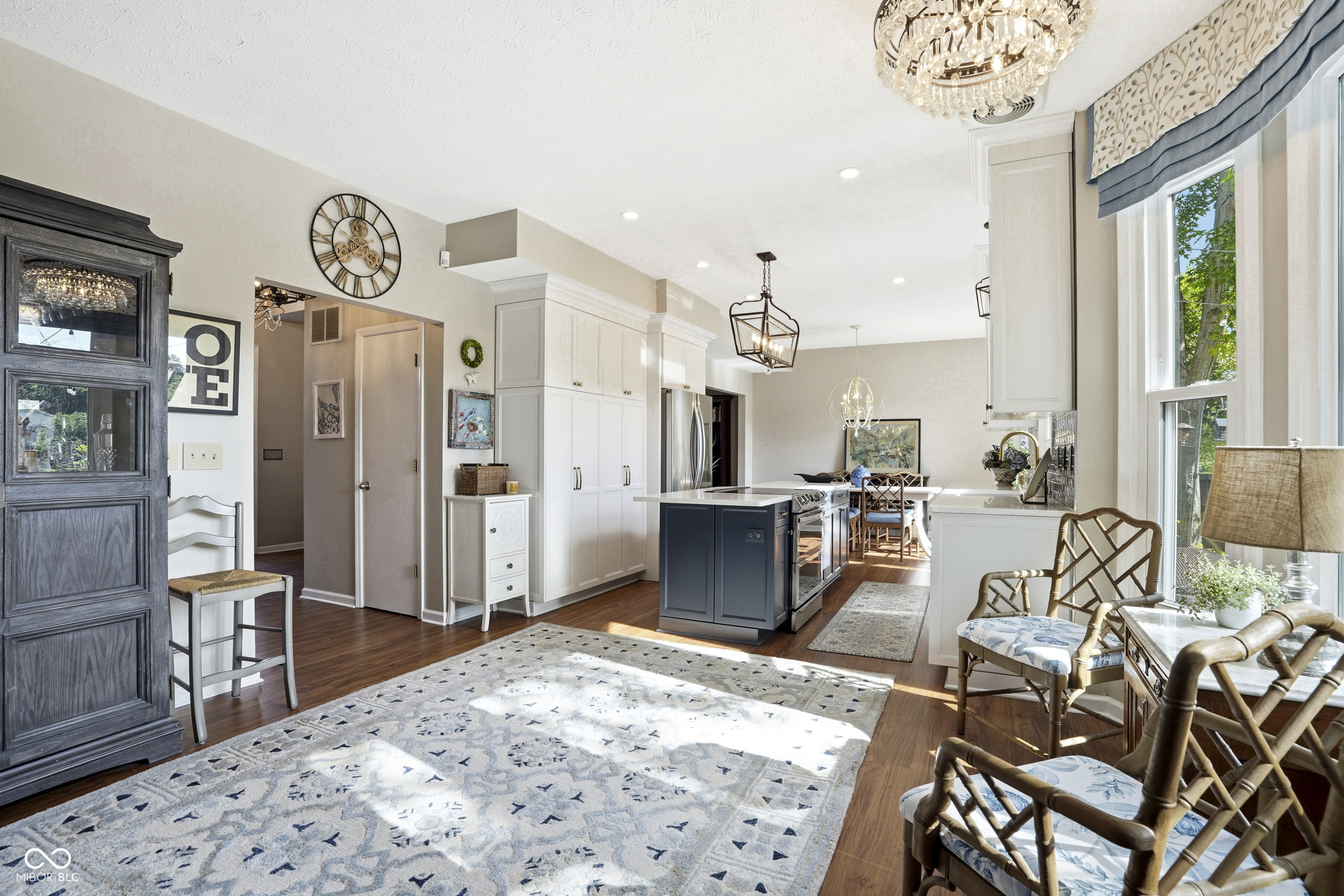10827 Lexington