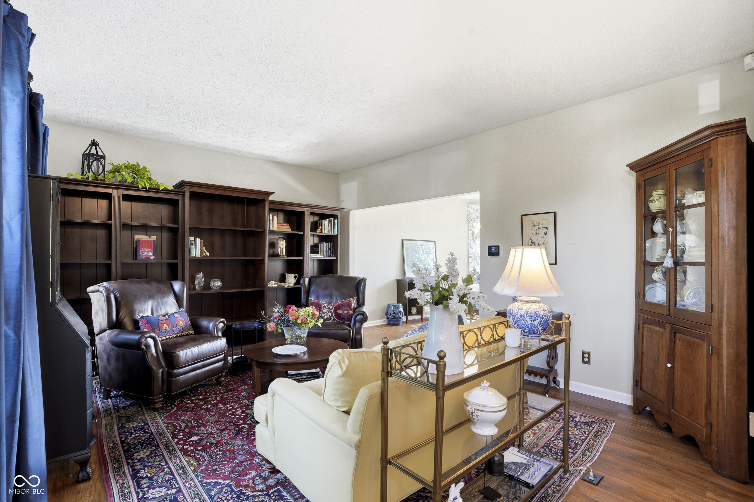 10827 Lexington