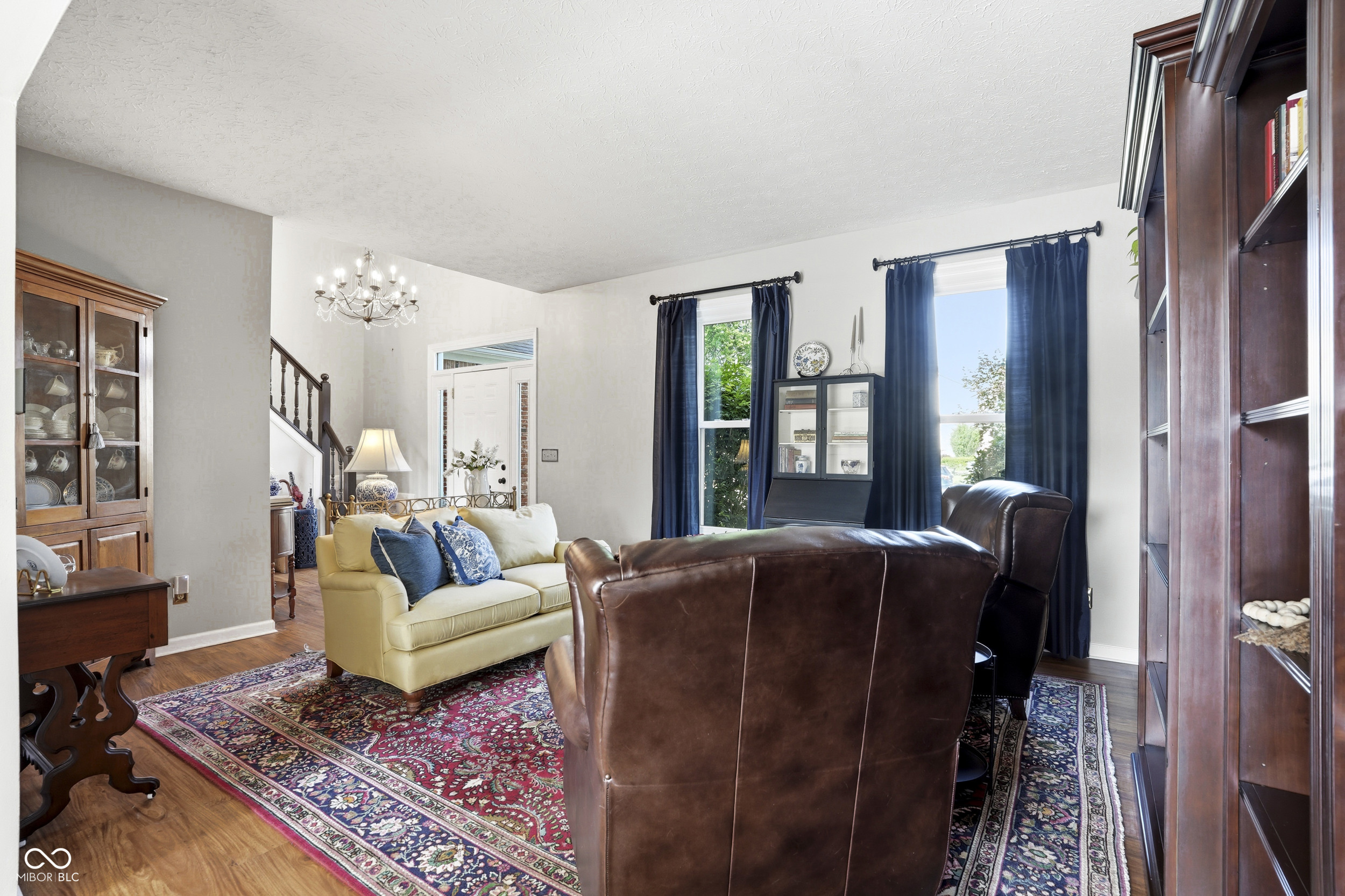 10827 Lexington