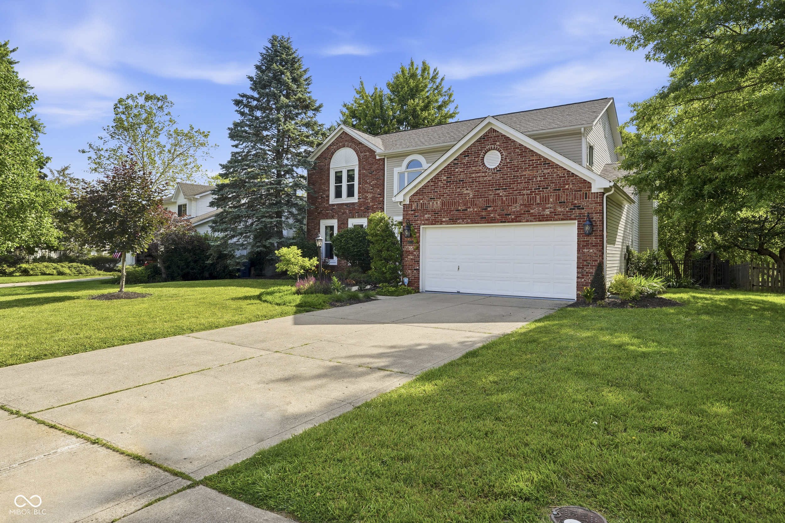 10827 Lexington