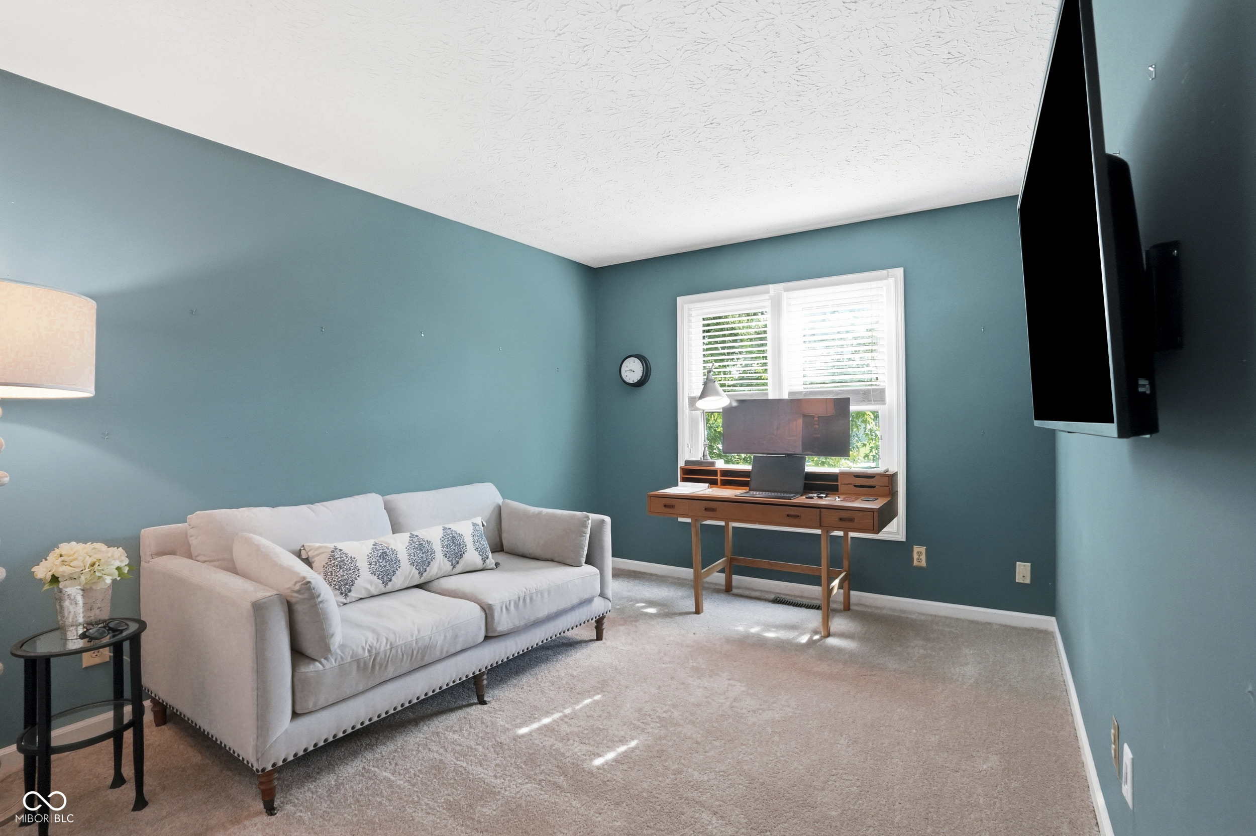10827 Lexington