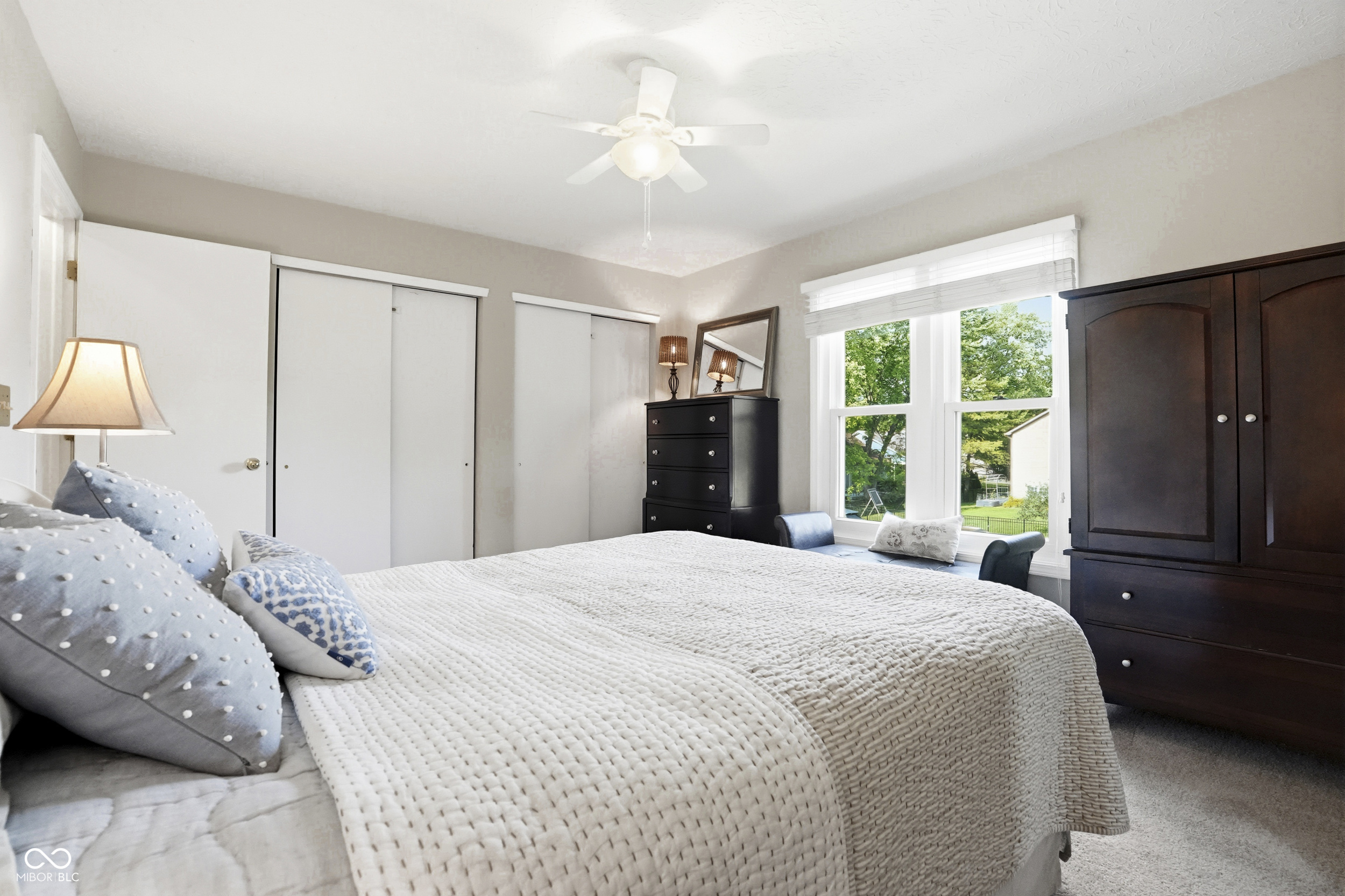 10827 Lexington