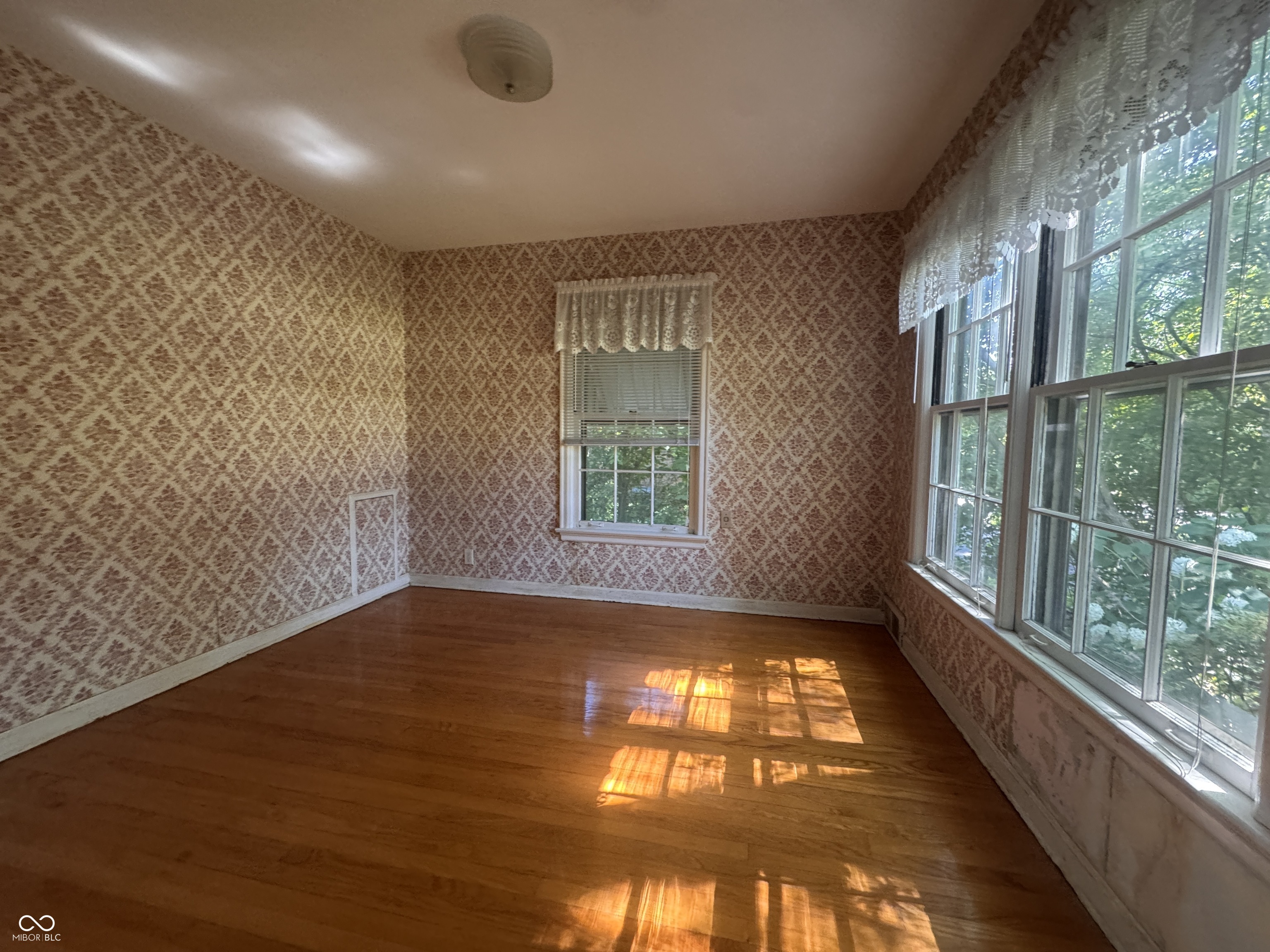 5924 Allisonville