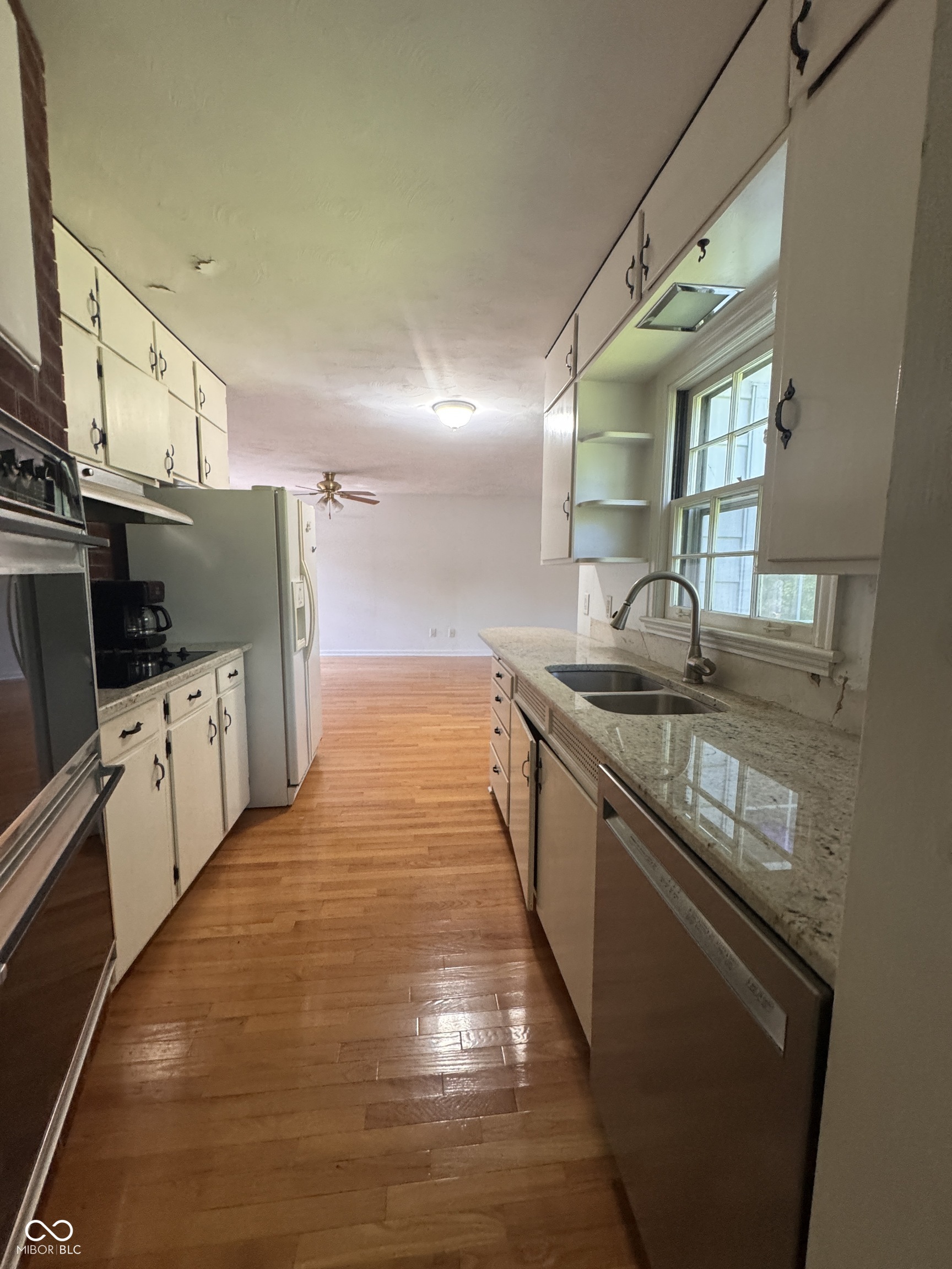 5924 Allisonville