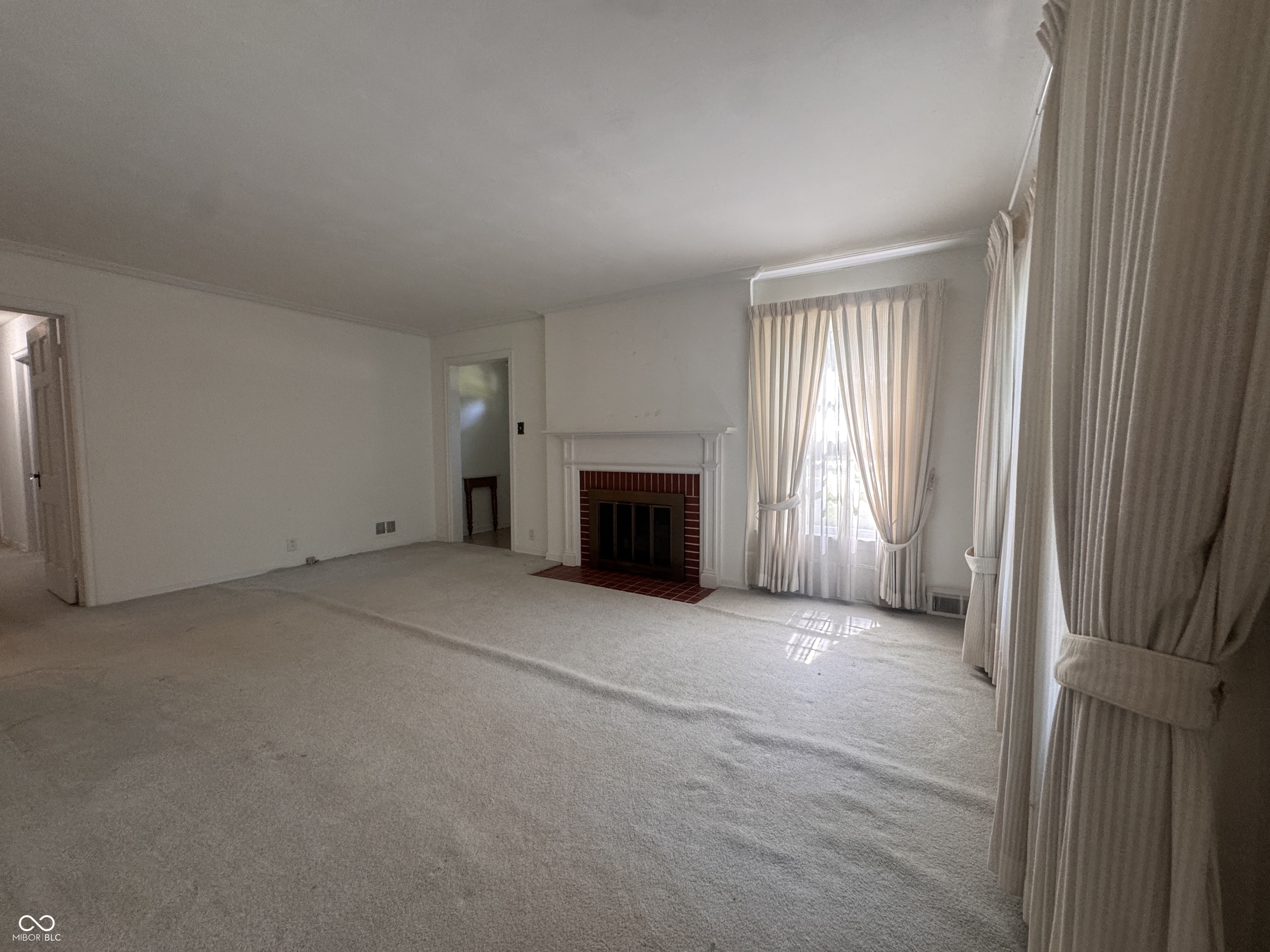 5924 Allisonville