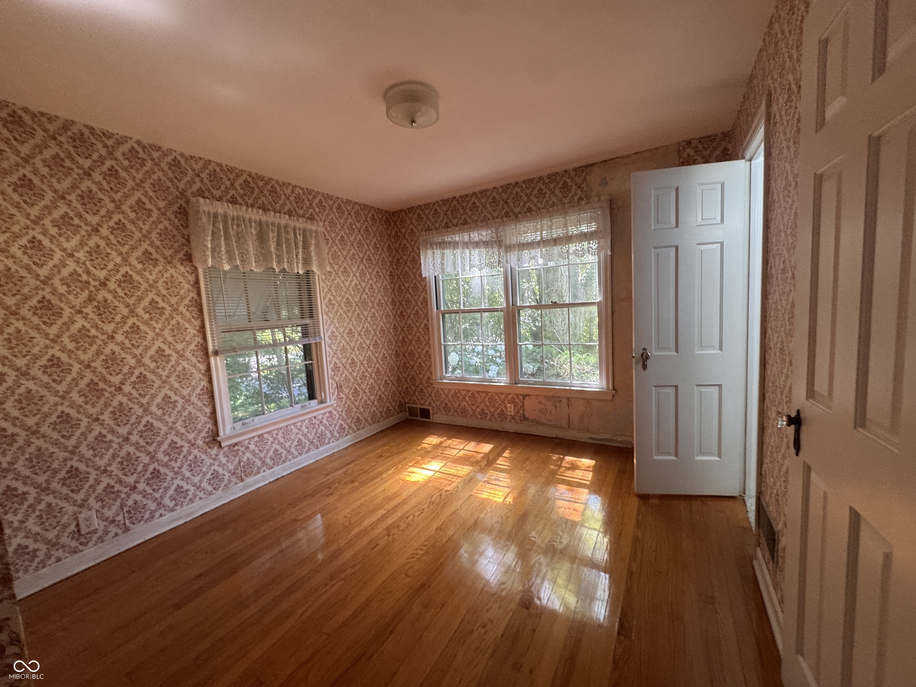 5924 Allisonville
