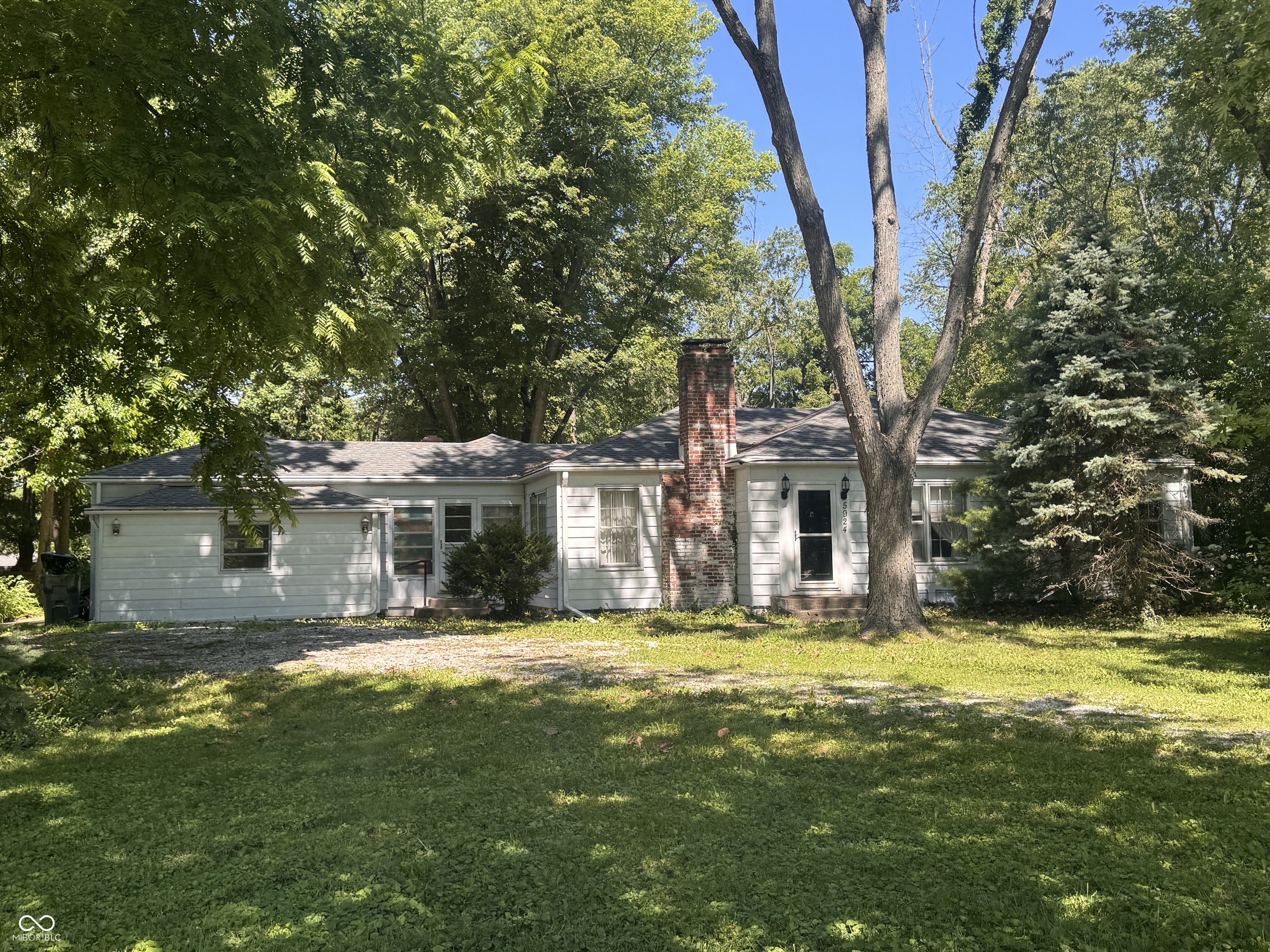 5924 Allisonville