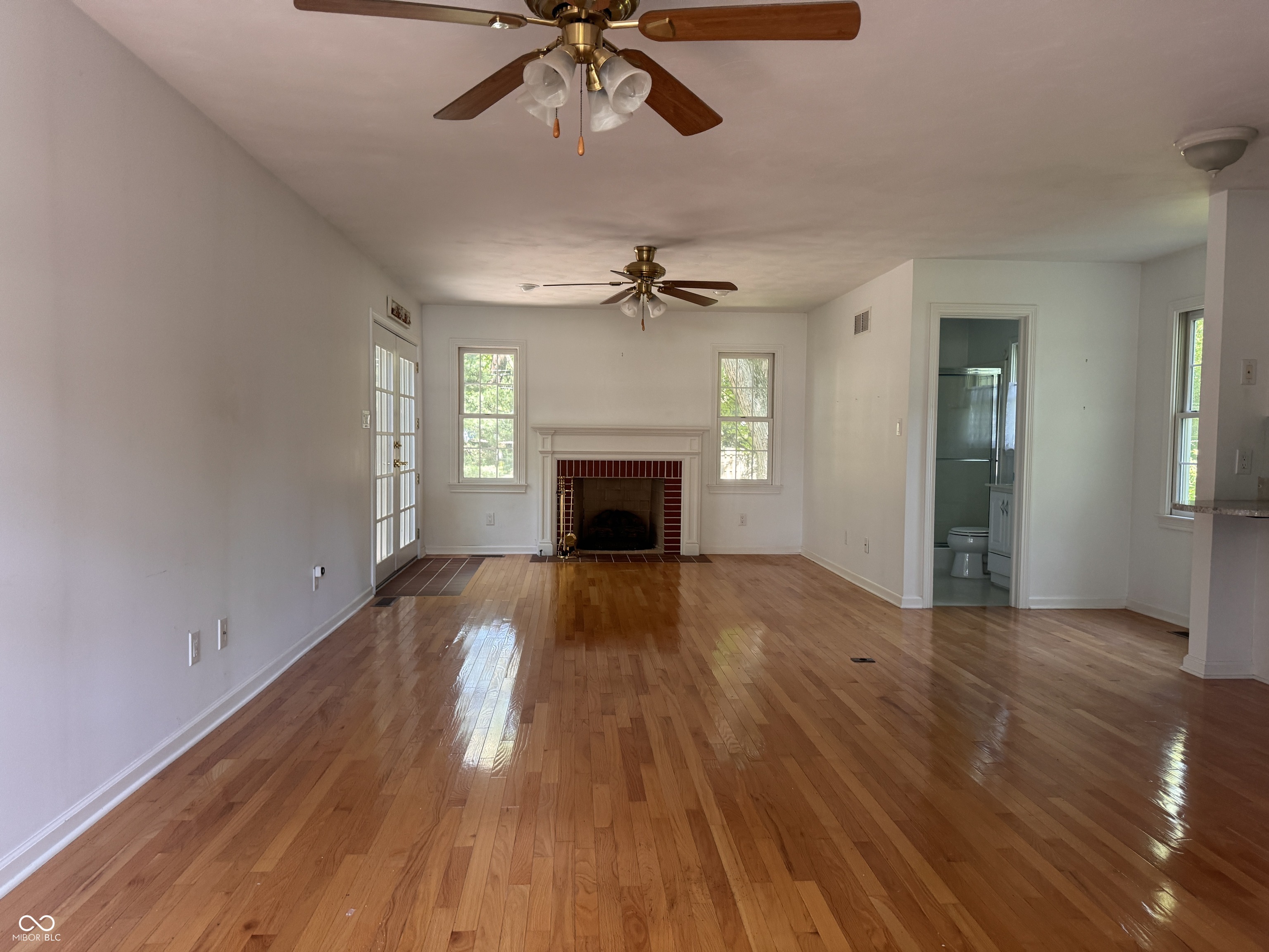 5924 Allisonville