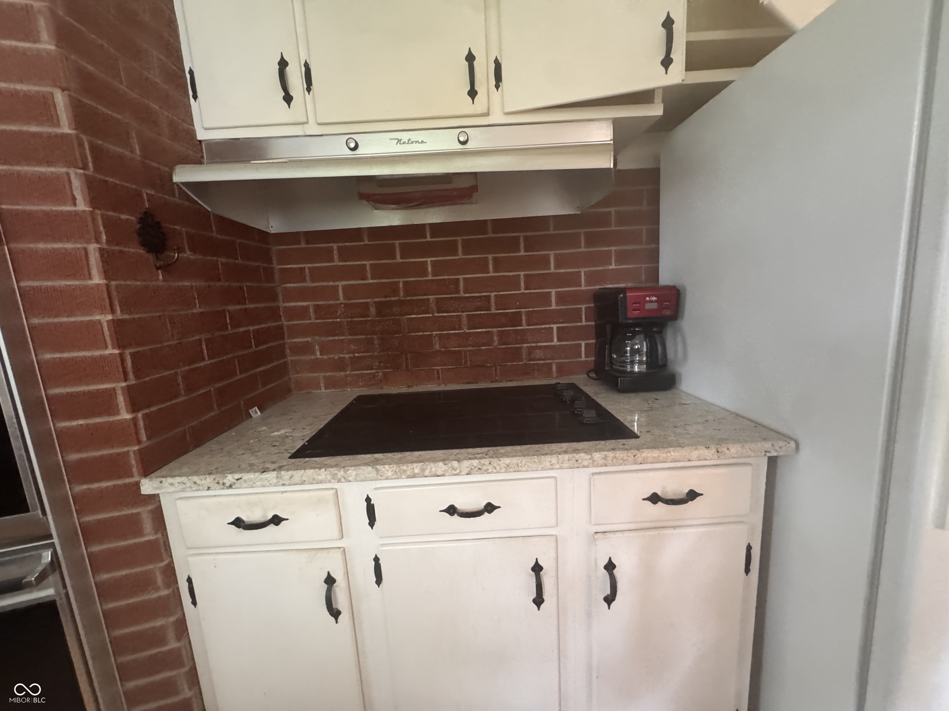 5924 Allisonville