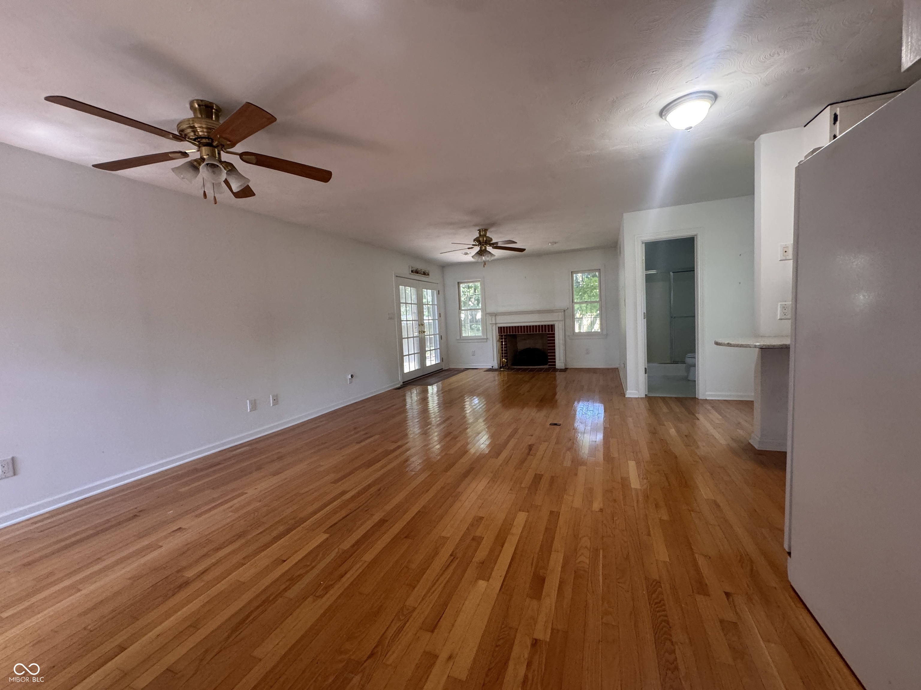 5924 Allisonville