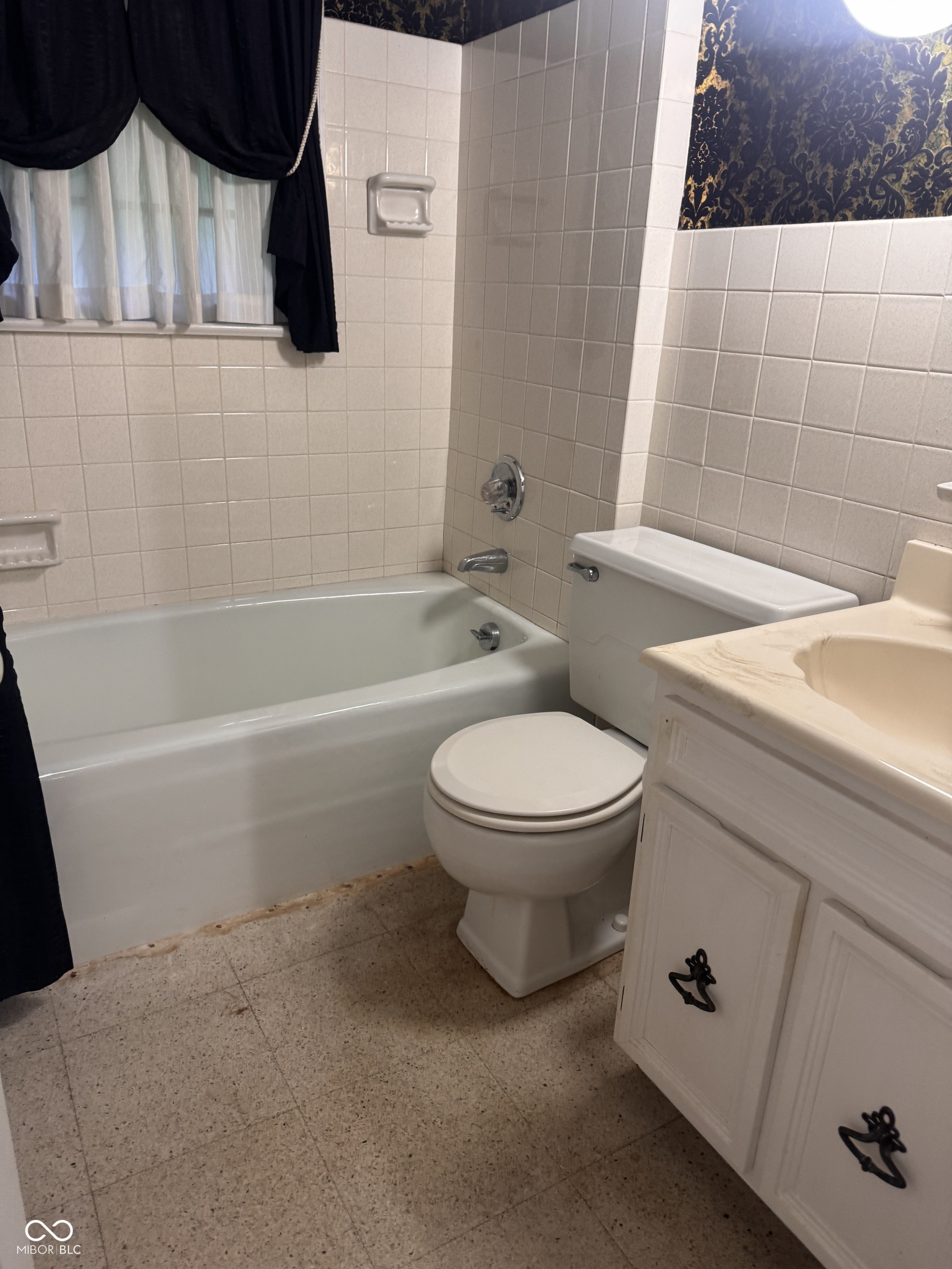 5924 Allisonville