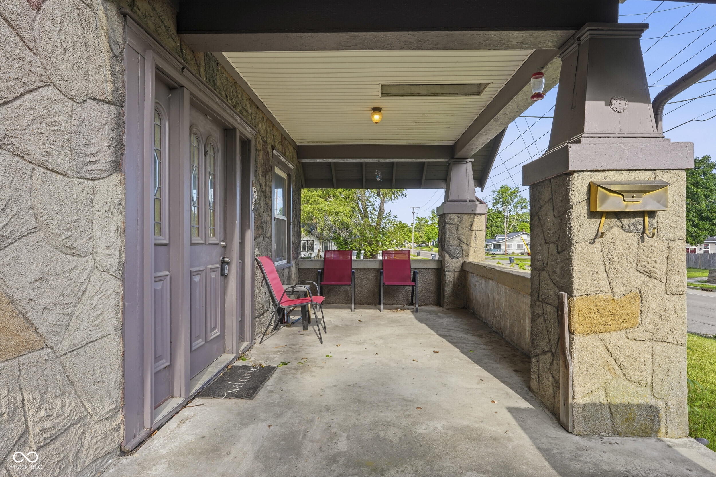609 W Washington Street