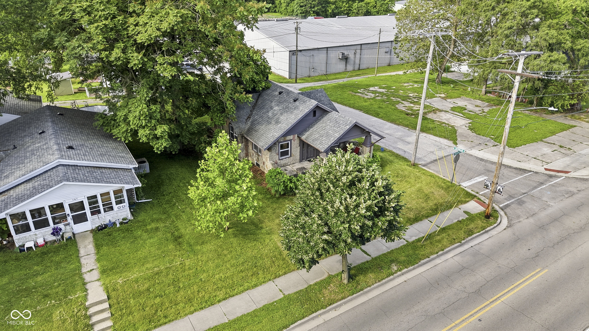 609 W Washington Street