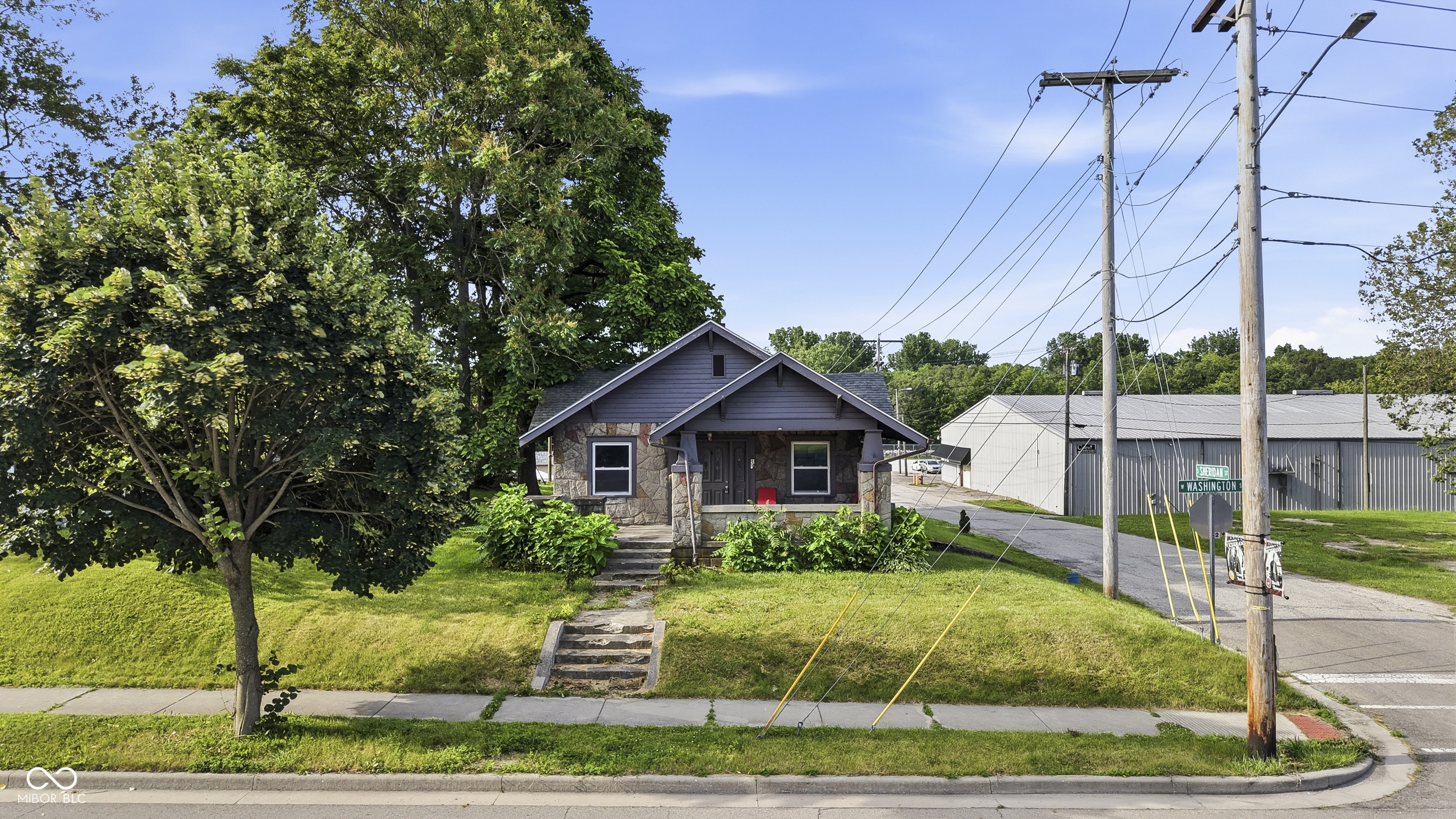 609 W Washington Street